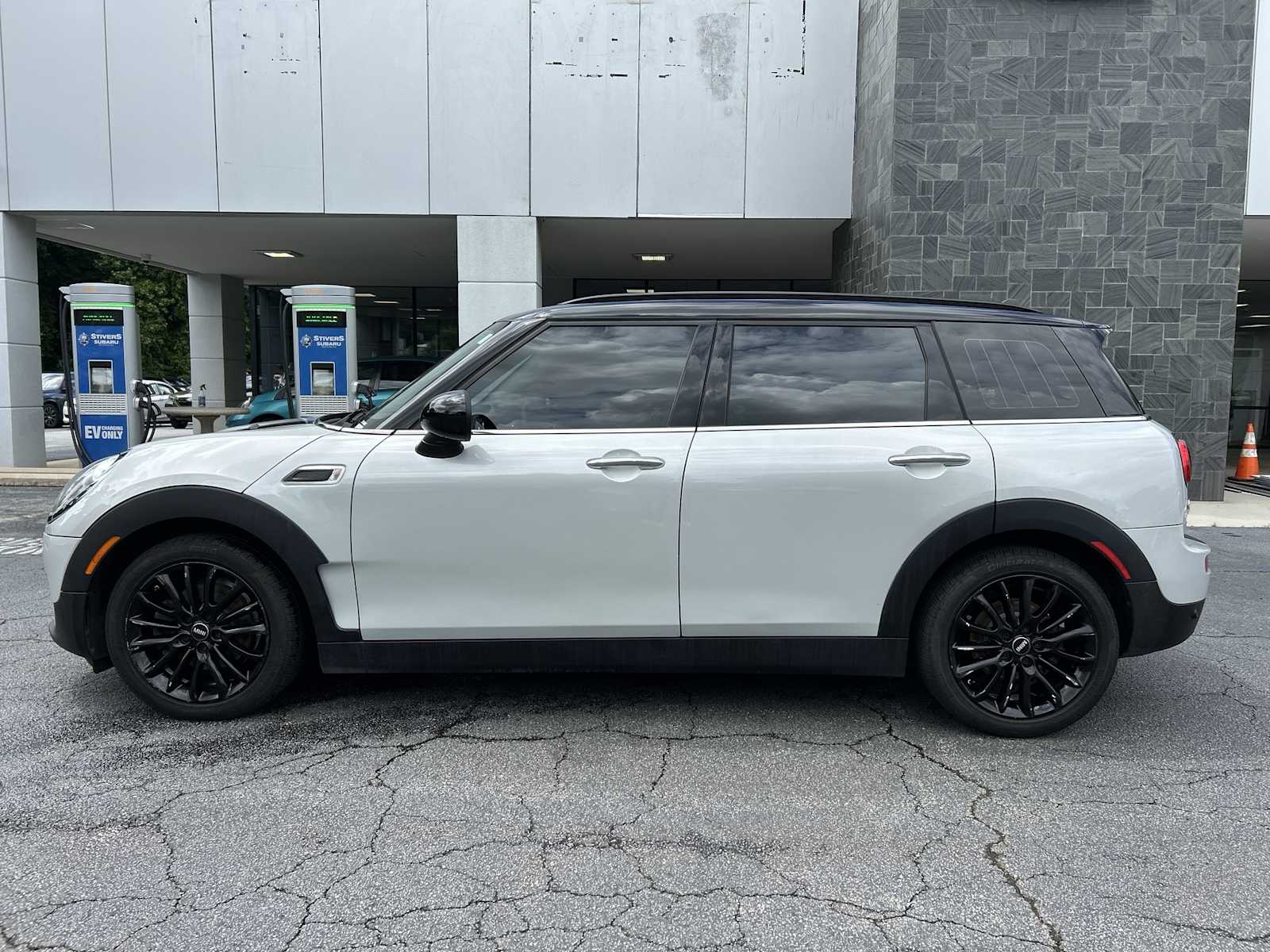 Used 2018 MINI Clubman Base with VIN WMWLN5C53J2E34065 for sale in Decatur, GA