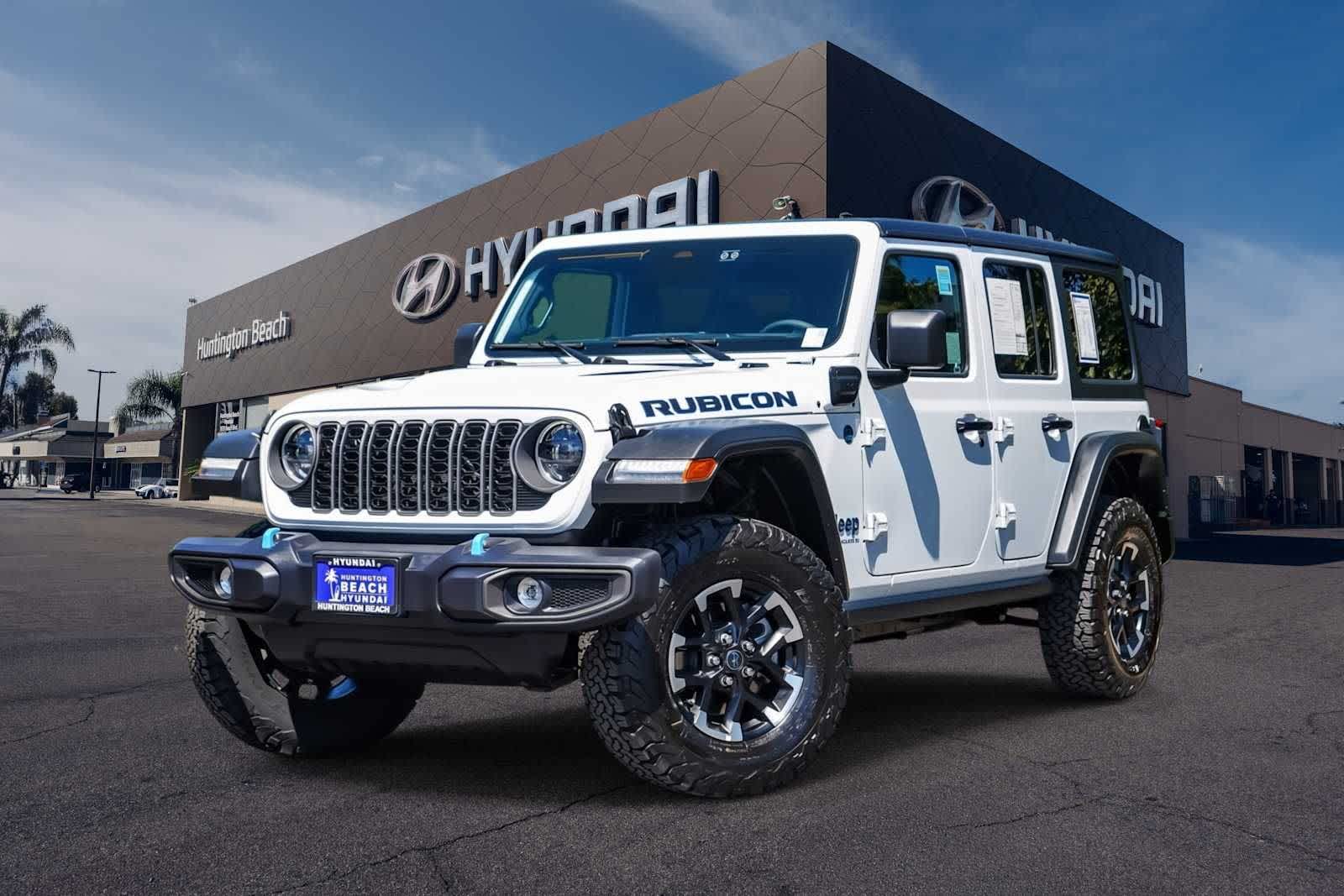 Bright White Clearcoat 2025 Jeep Wrangler 4xe Rubicon 4WD SUV / Crossover Four-Wheel Drive 8-Speed Automatic
