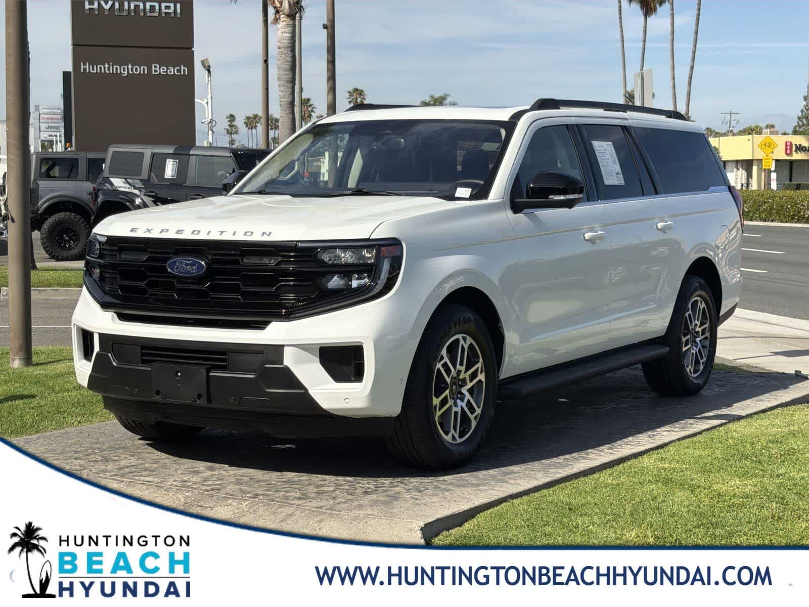 2025 Ford Expedition MAX Active RWD