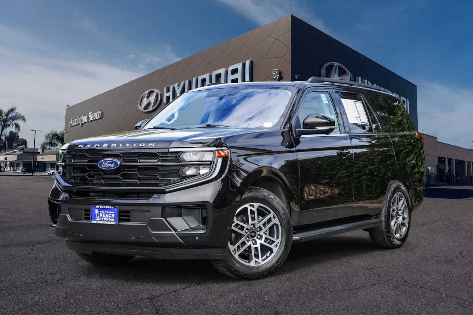 Agate Black Metallic 2025 Ford Expedition Active 4WD SUV / Crossover Four-Wheel Drive Automatic