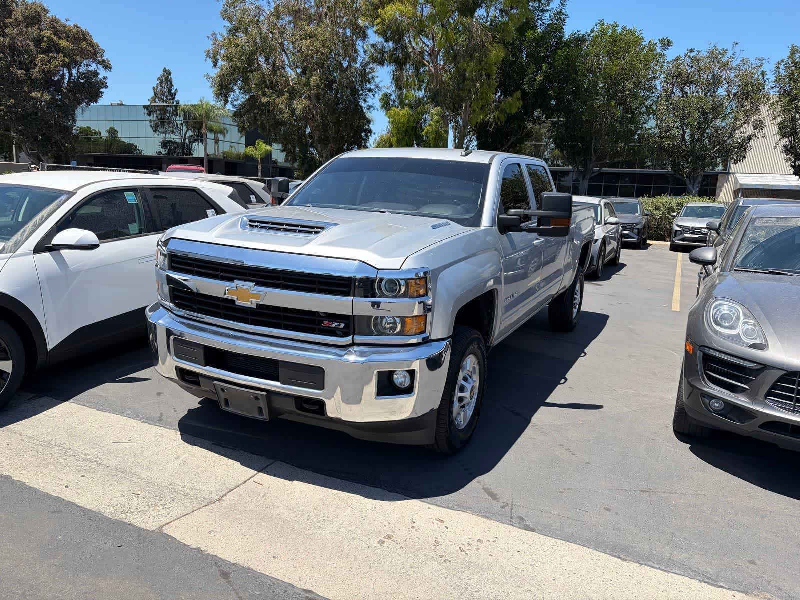 Silver Ice Metallic 2017 Chevrolet Silverado 2500HD Pickup Truck Four-Wheel Drive 6-Speed Automatic
