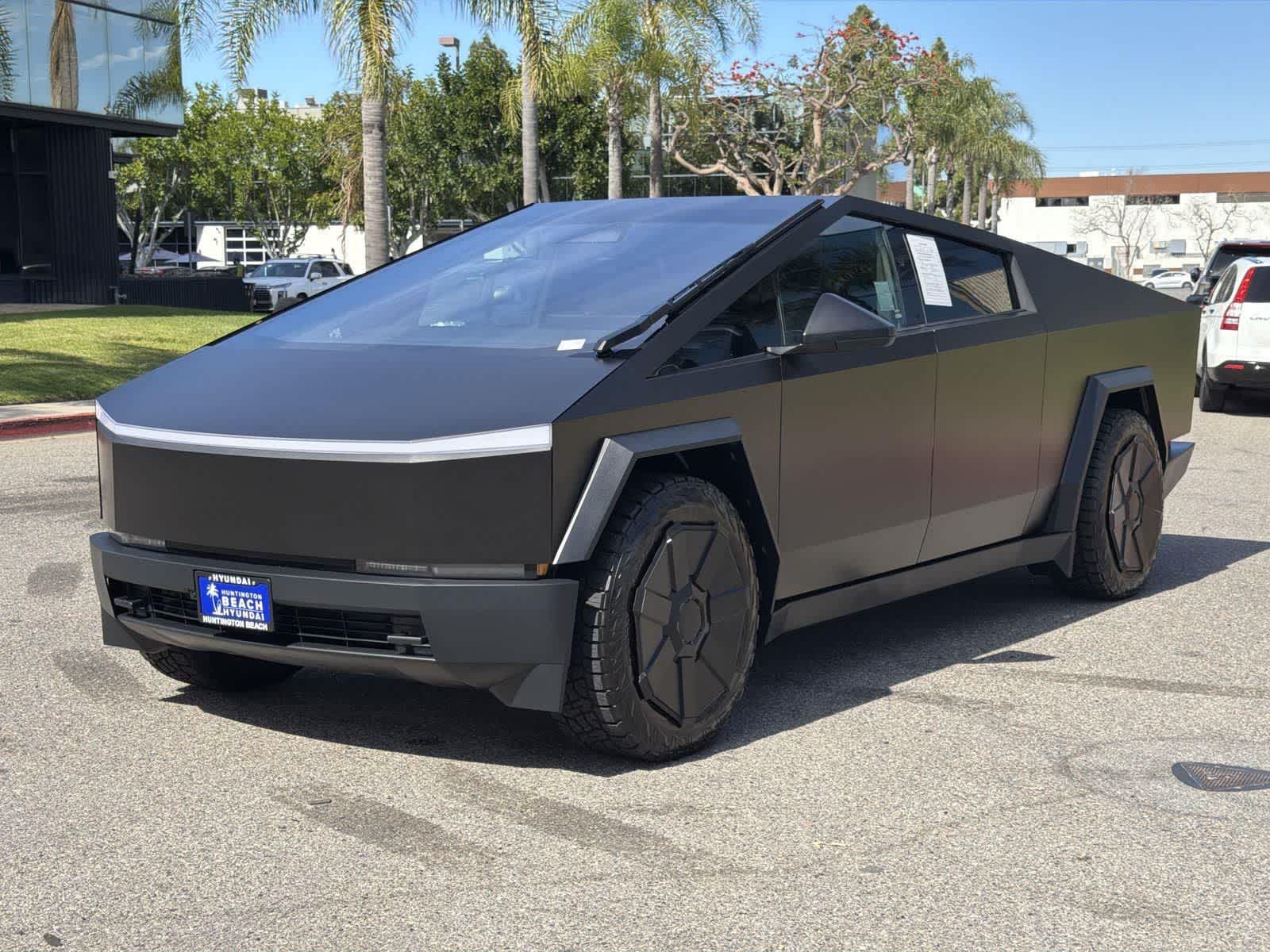 2024 Tesla Cybertruck Crew Cab AWD