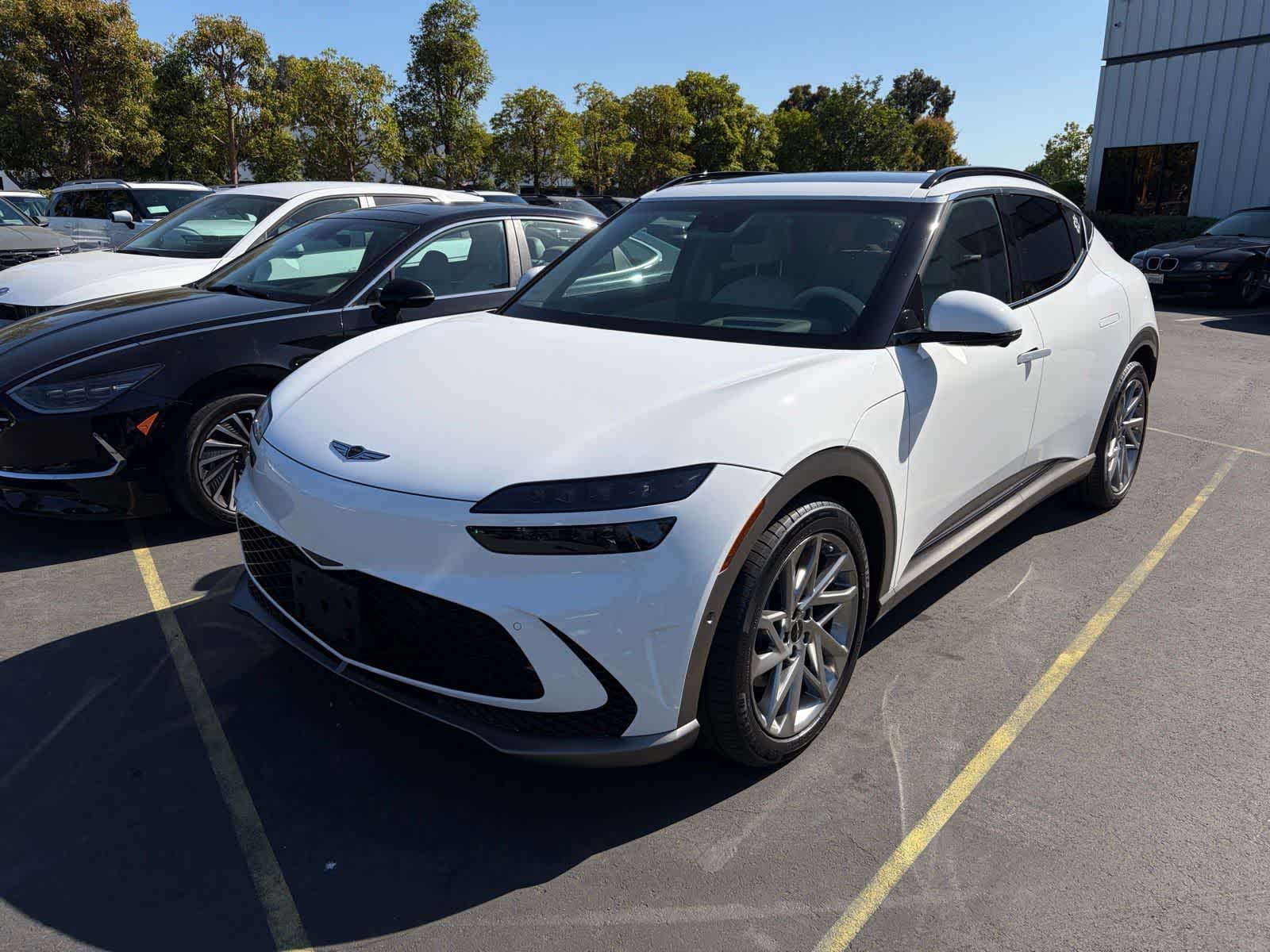 2023 Genesis GV60 Advanced AWD