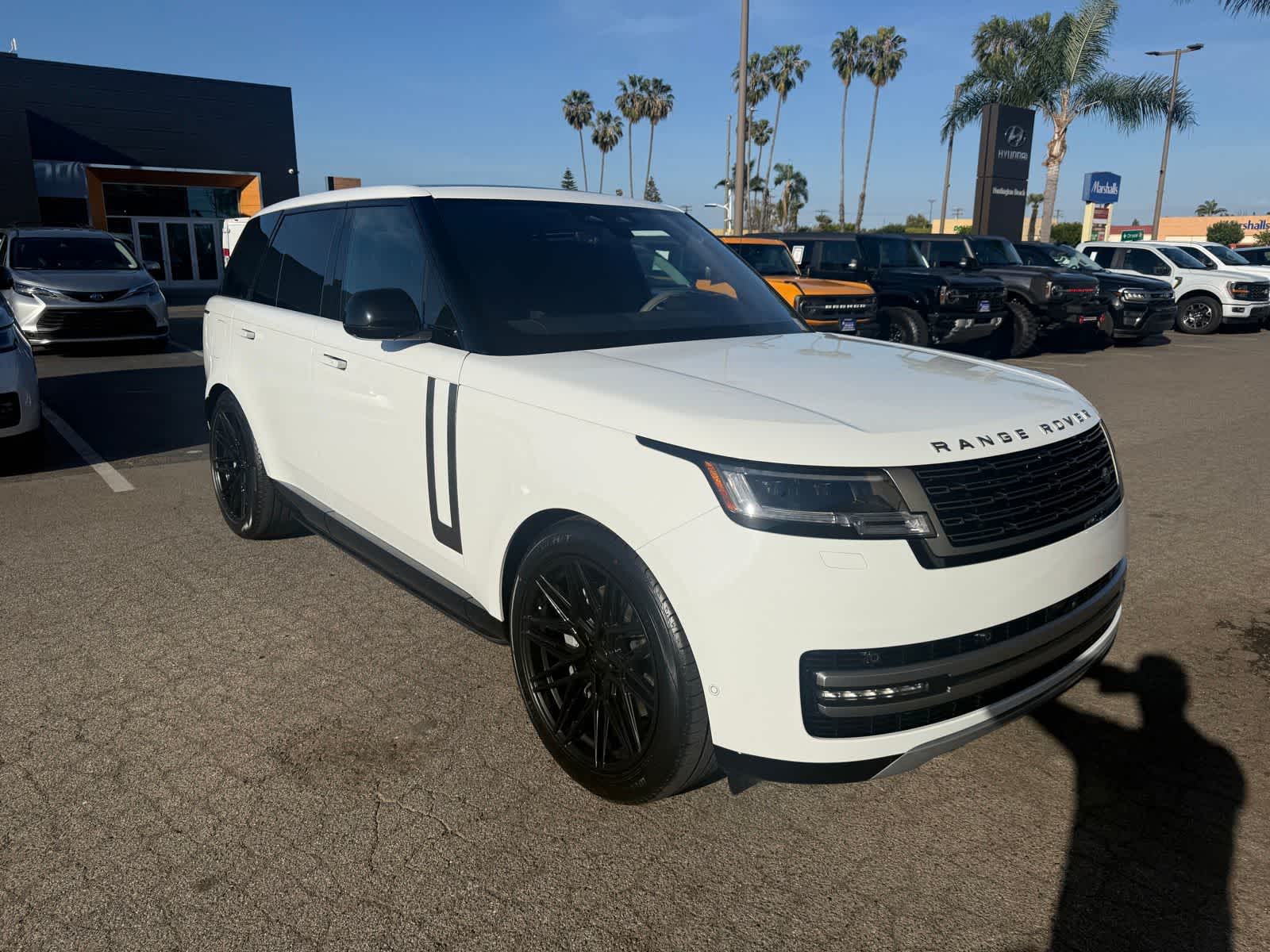 2023 Land Rover Range Rover P400 SE AWD