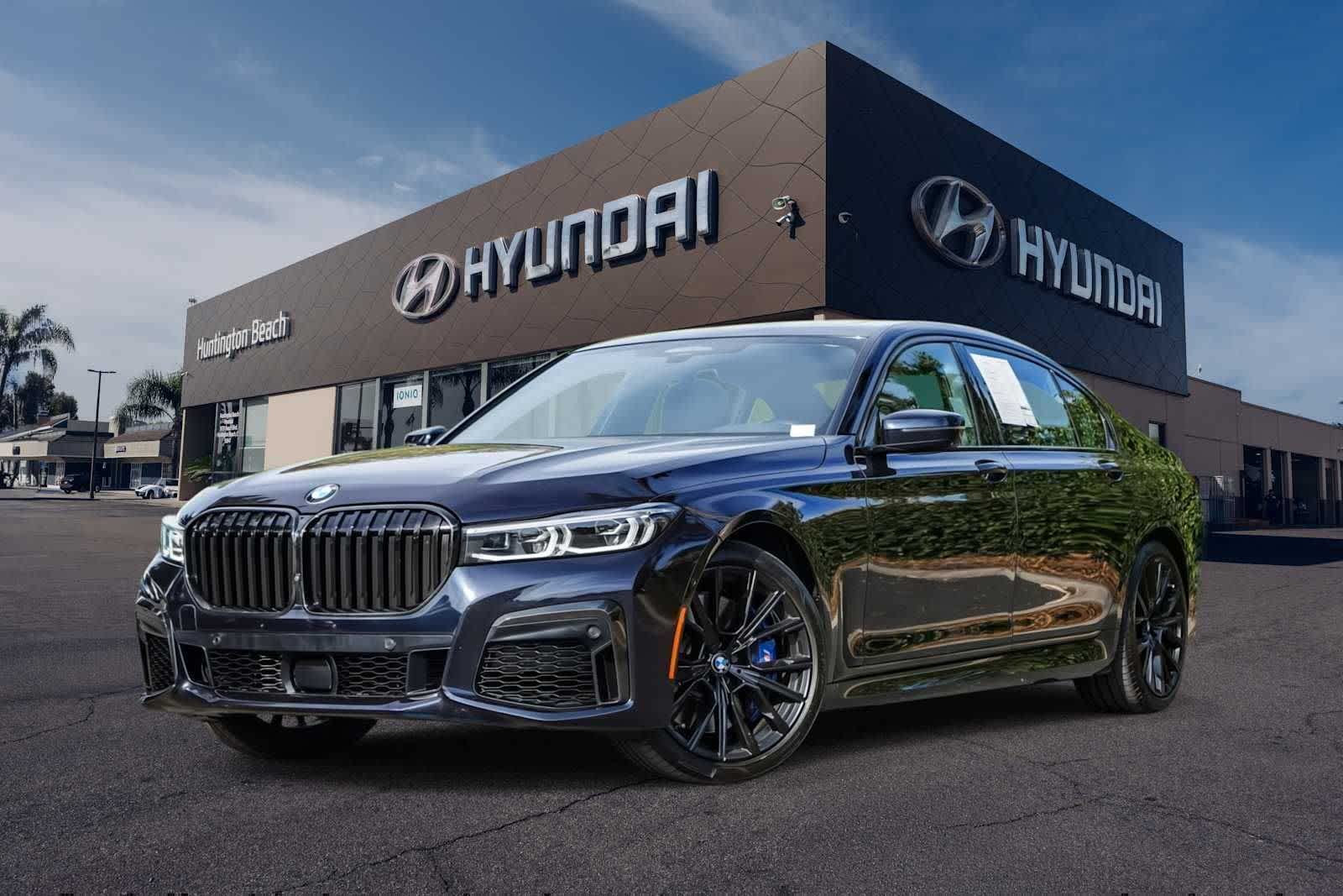 2022 BMW 7 Series 740i RWD