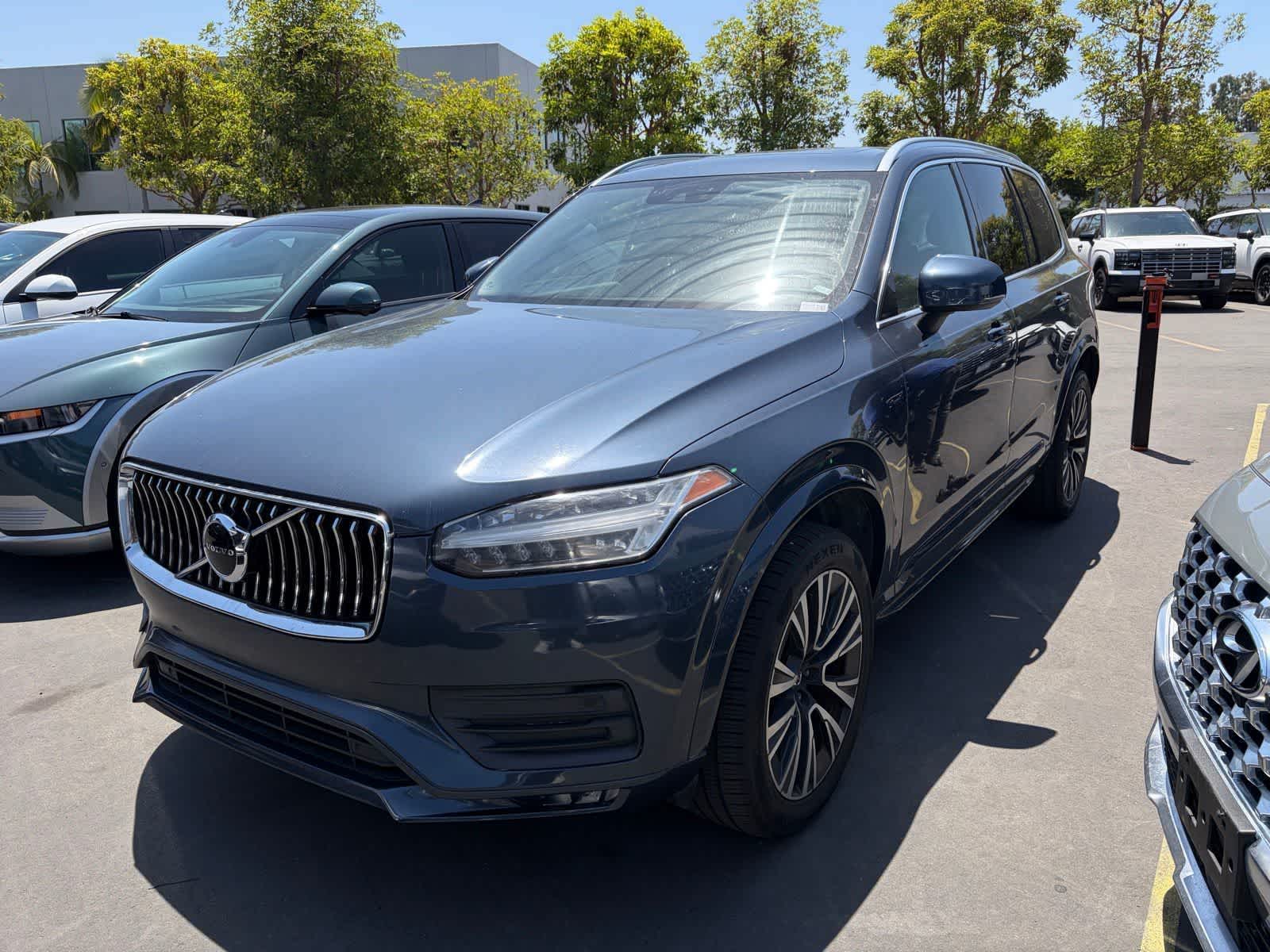 Blue 2020 Volvo XC90 T5 Momentum FWD SUV / Crossover Front-Wheel Drive 8-Speed Automatic