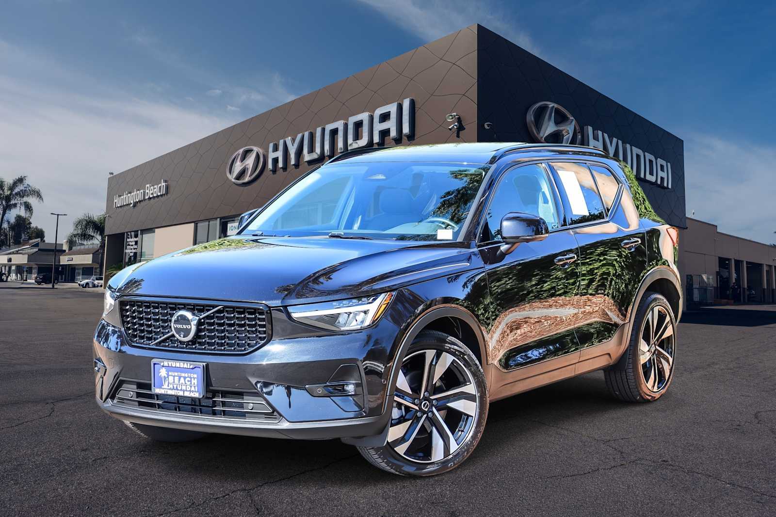 2025 Volvo XC40