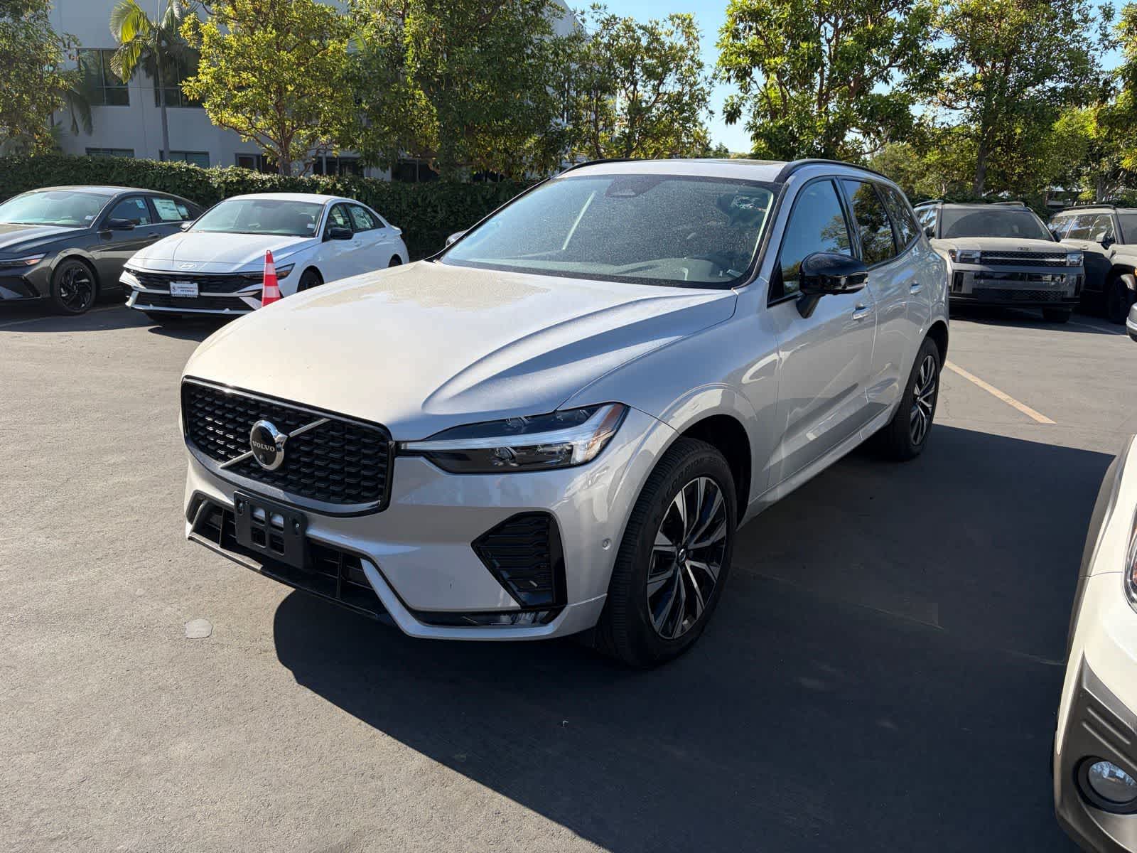 Silver 2025 Volvo XC60 B5 Plus Dark Theme AWD SUV / Crossover All-Wheel Drive 8-Speed Automatic