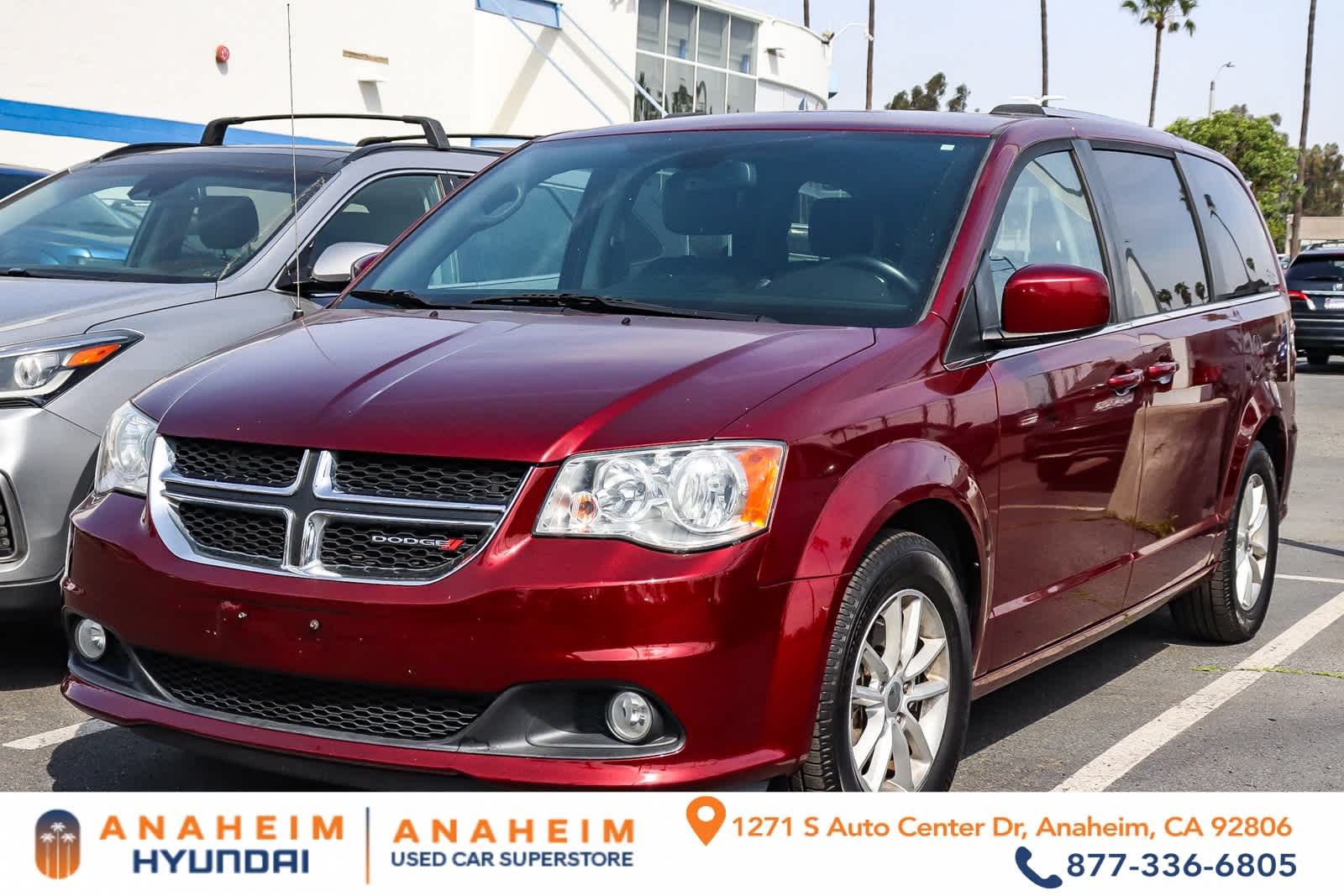 Octane Red Pearlcoat 2019 Dodge Grand Caravan SXT FWD Minivan Front-Wheel Drive 6-Speed Automatic