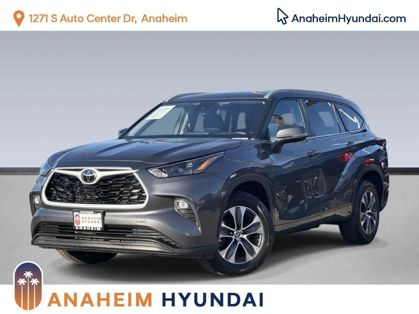 2024 Toyota Highlander LE FWD