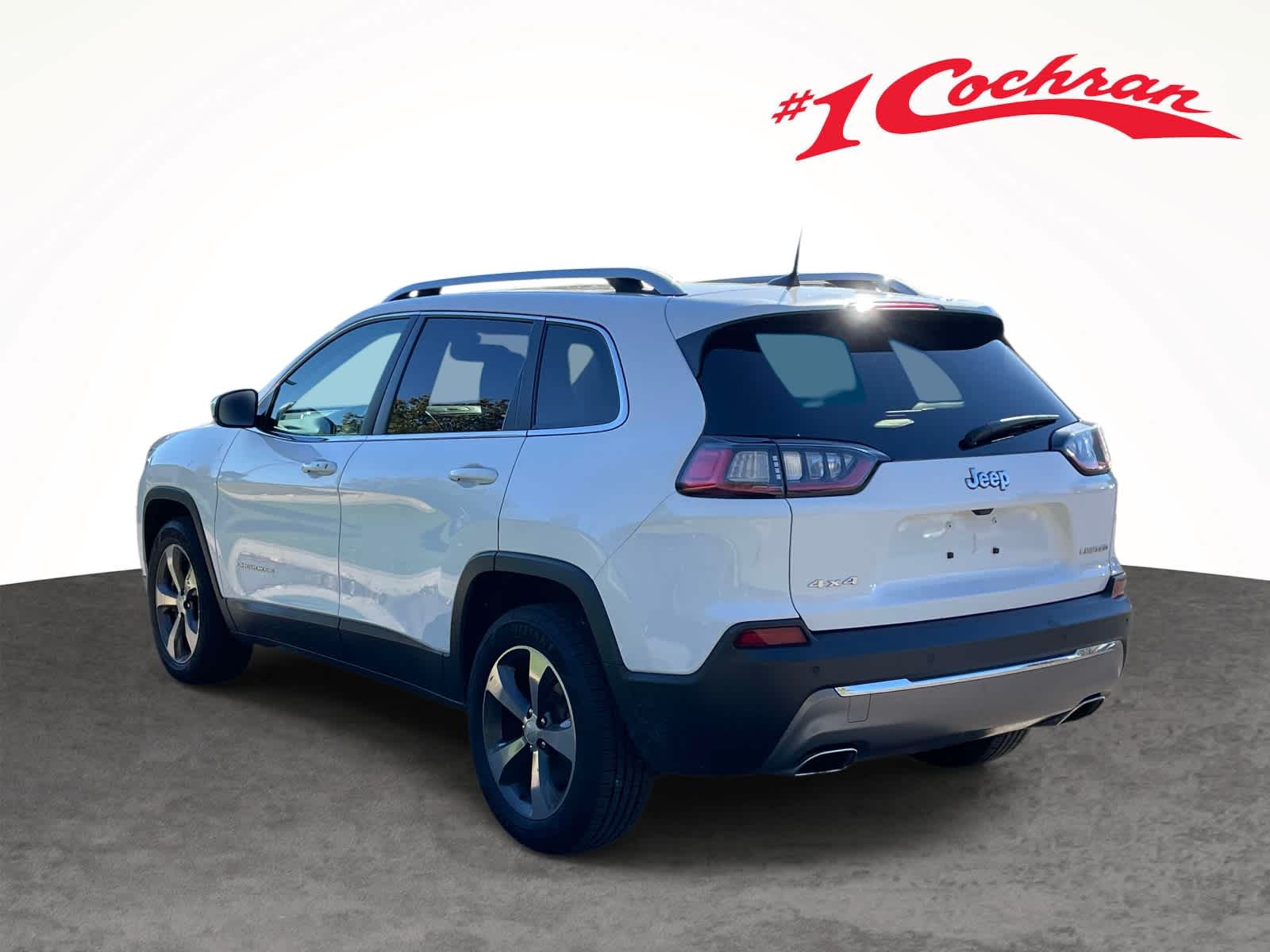 2019 Jeep Cherokee photo 9 of 33