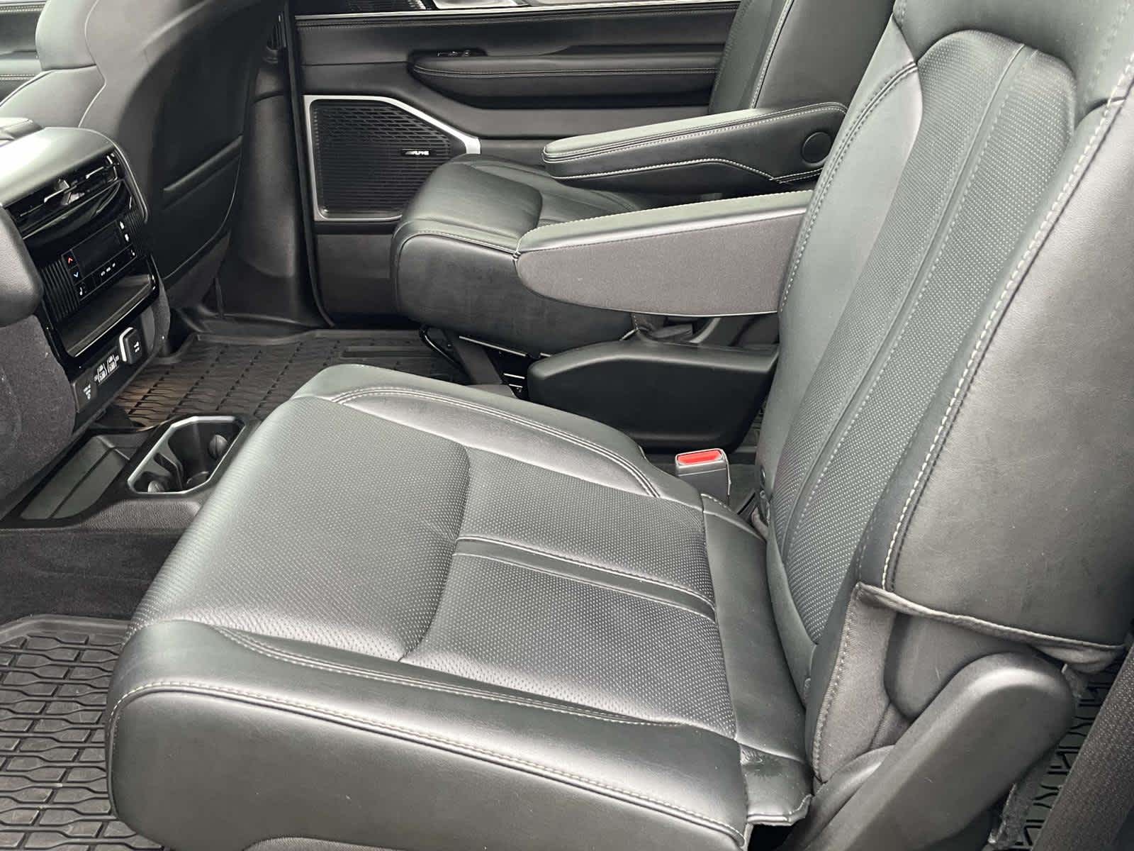 2023 Jeep Wagoneer Series II Carbide Silver Zynith at Solomon Chevrolet