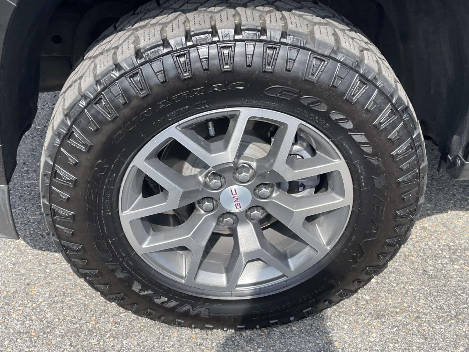 2022 GMC Canyon 4WD AT4 w/Cloth Onyx Black at Rick Weaver GMC