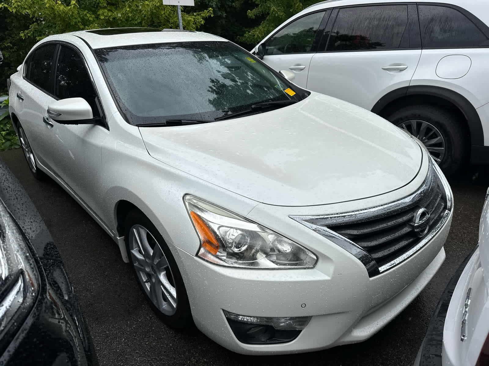 2015 Nissan Altima 3.5 SL Pearl White at Honda North