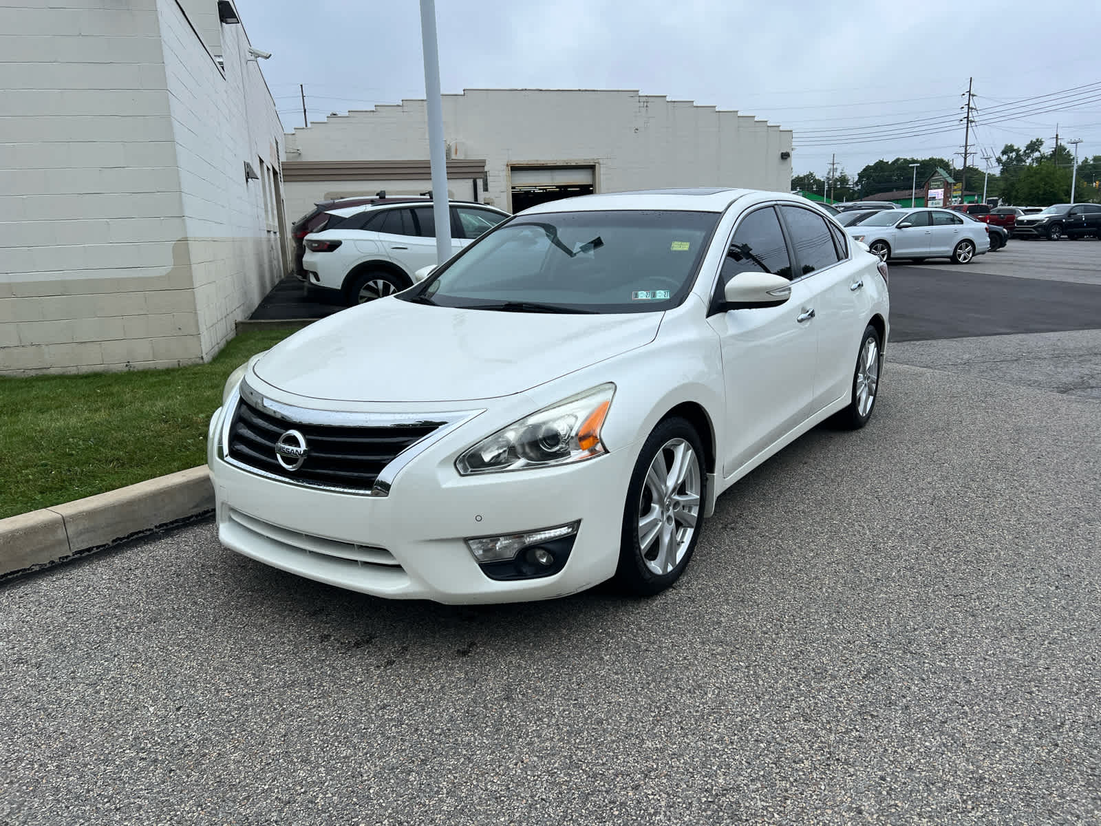 2015 Nissan Altima 3.5 SL Pearl White at Cochran Mazda