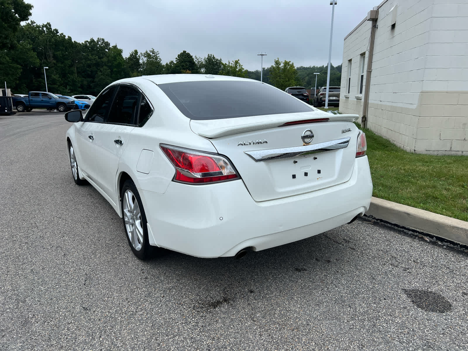 2015 Nissan Altima 3.5 SL Pearl White at Cochran Mazda