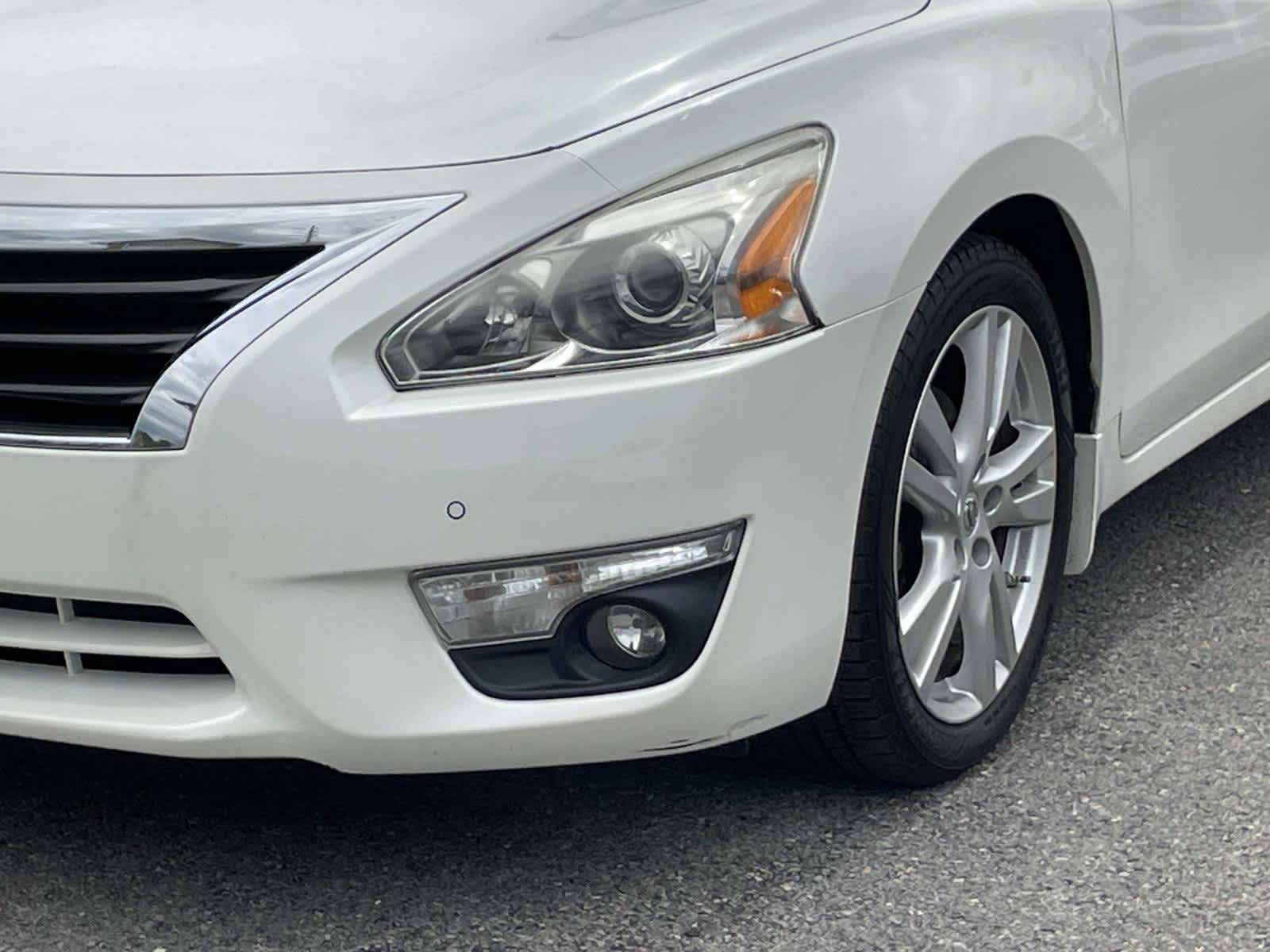 2015 Nissan Altima 3.5 SL Pearl White at Cochran Mazda