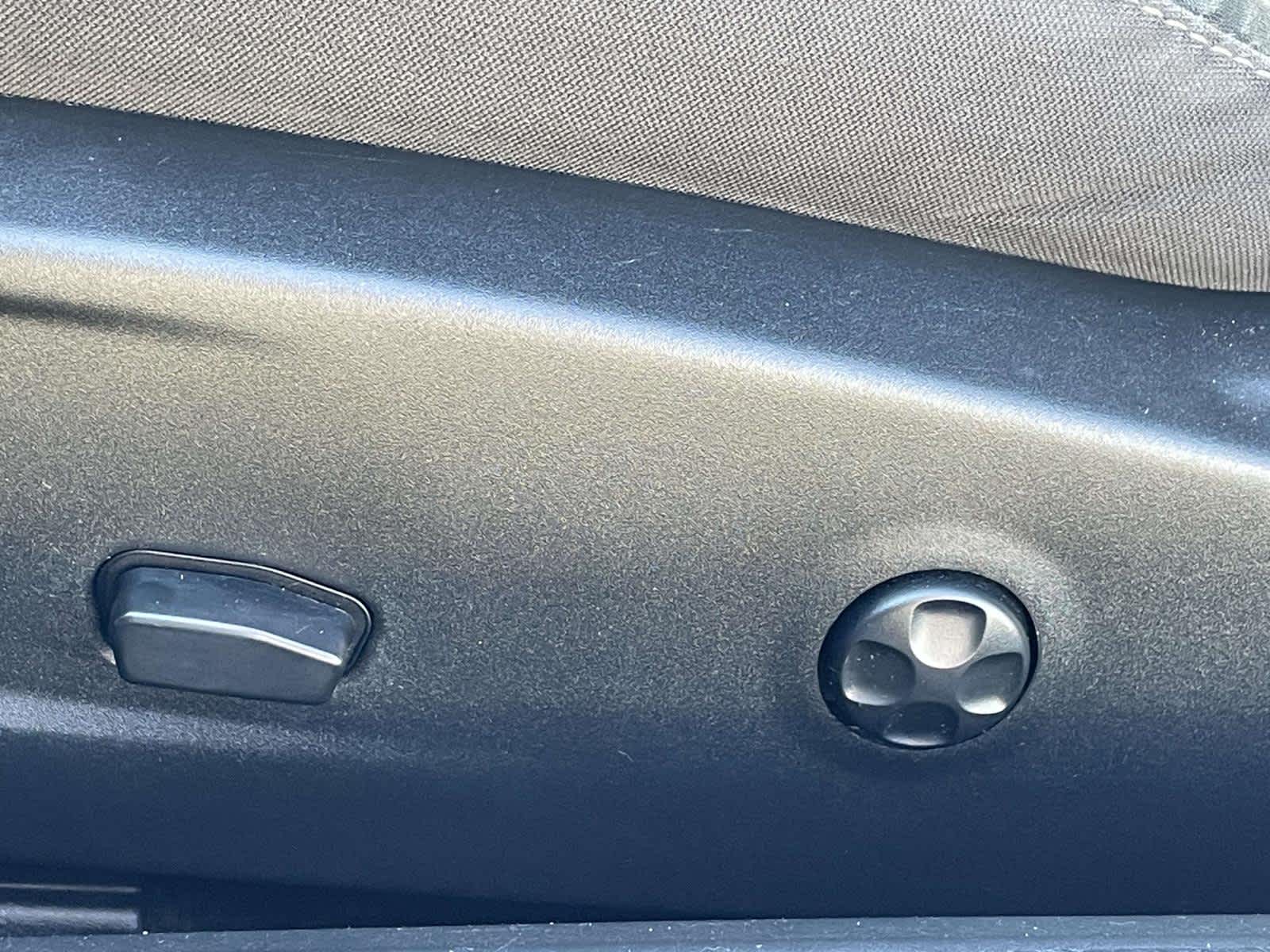 2020 Dodge Challenger photo 16 of 32