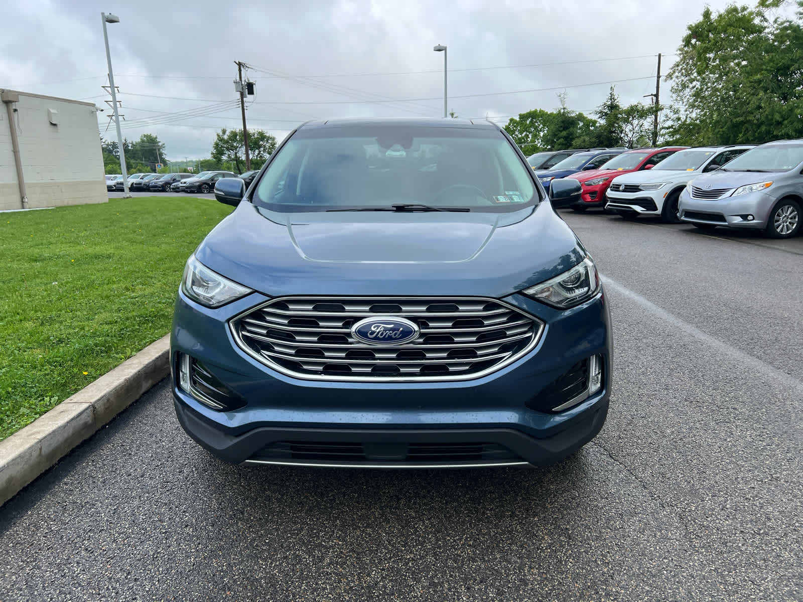 2019 Ford Edge SEL Blue Metallic at Woltz & Wind Ford