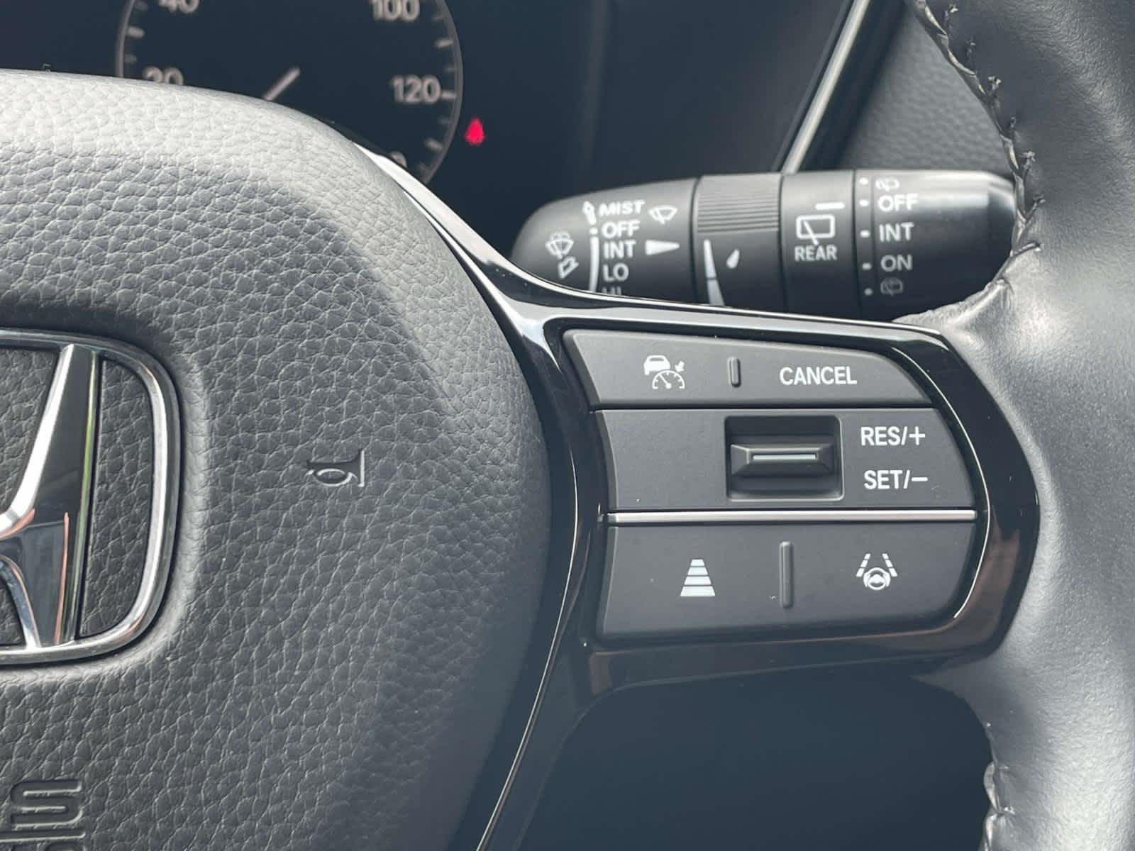 2024 Honda CR-V photo 35 of 39