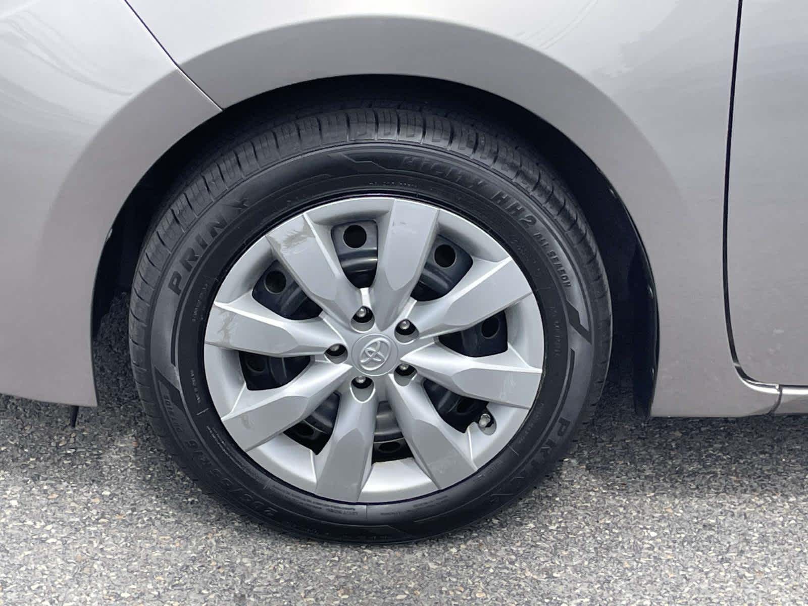 2015 Toyota Corolla LE - 9