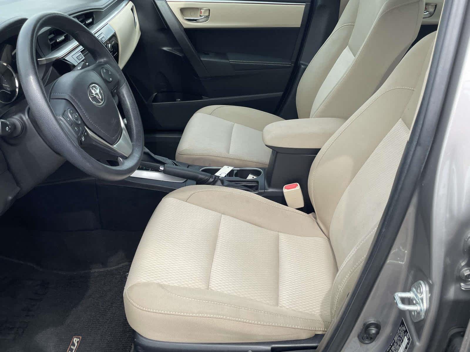 2015 Toyota Corolla LE - 10