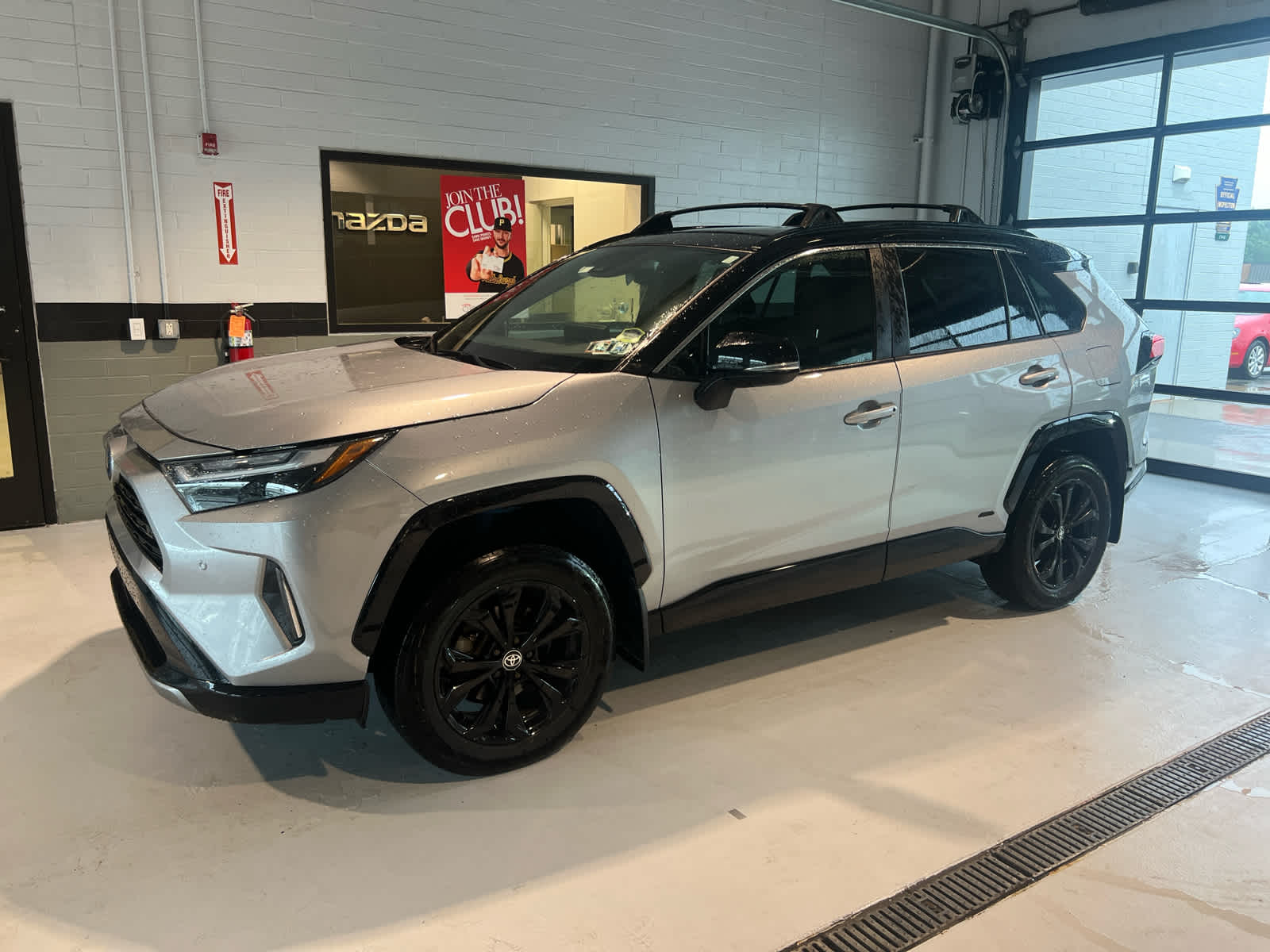 2024 Toyota RAV4 Hybrid XSE Silver Sky Metallic/Midnight Black Metallic at Altoona Honda
