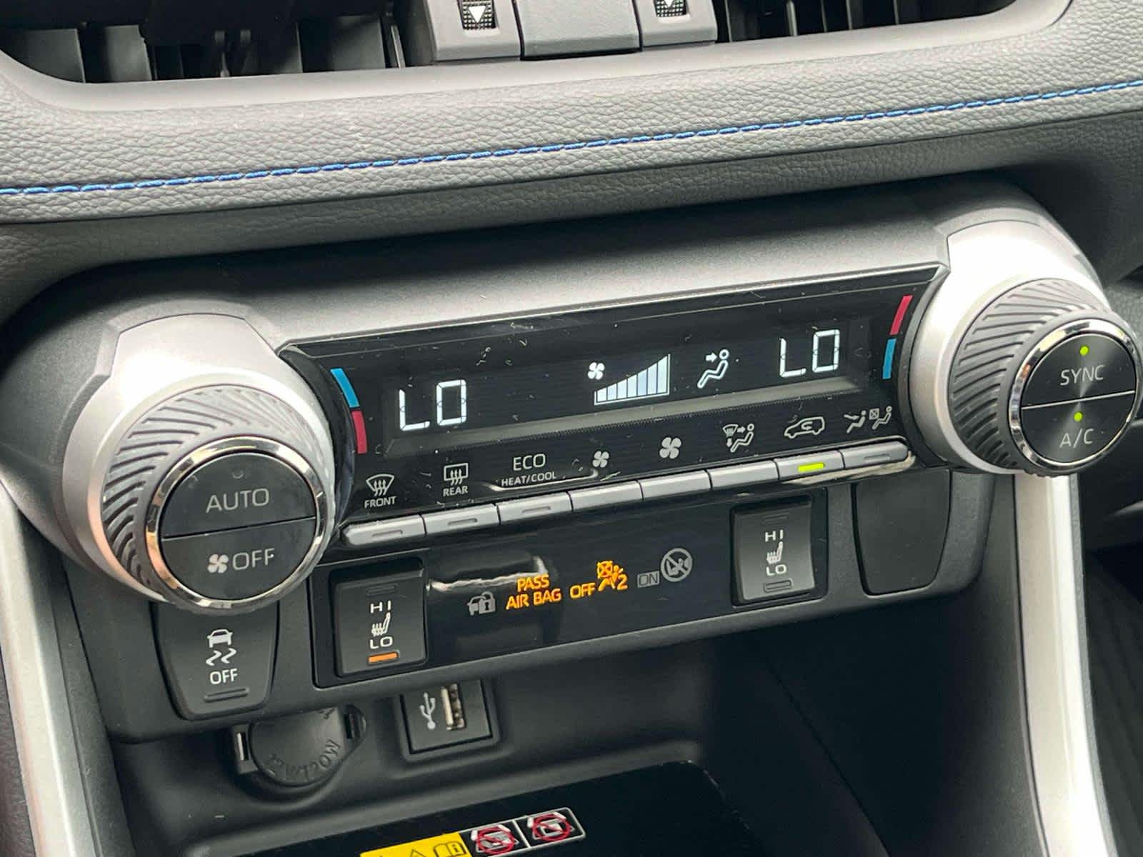 2024 Toyota RAV4 Hybrid XSE Silver Sky Metallic/Midnight Black Metallic at Altoona Honda