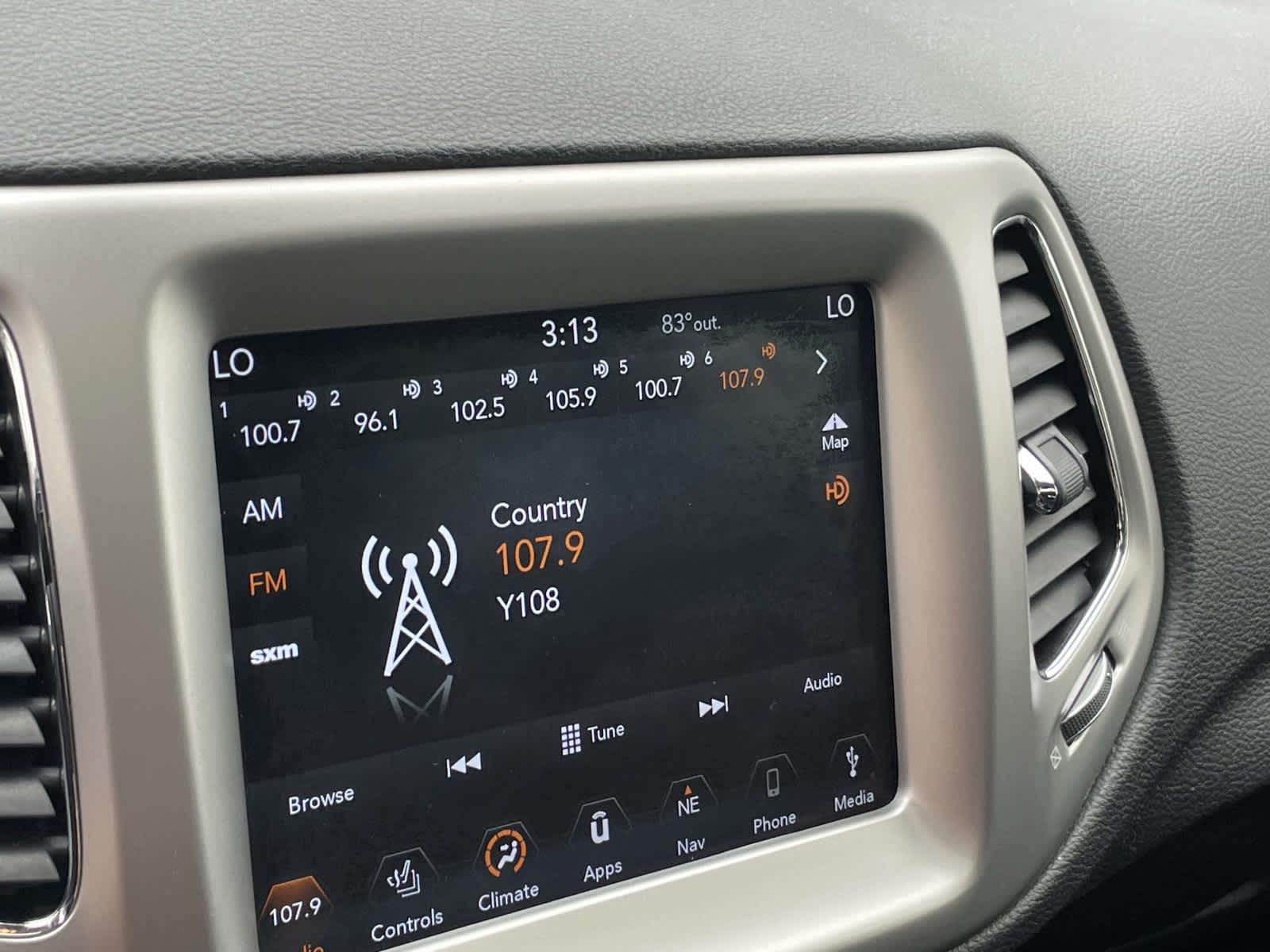 2019 Jeep Compass High Altitude Pearl White Tri-Coat at Three Rivers CJD