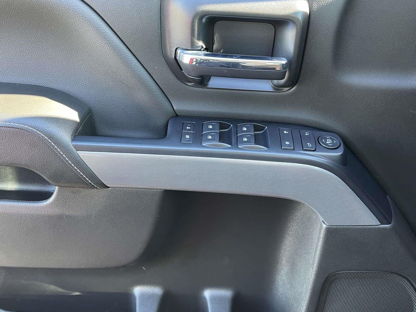 2018 Chevrolet Silverado 1500 photo 22 of 28
