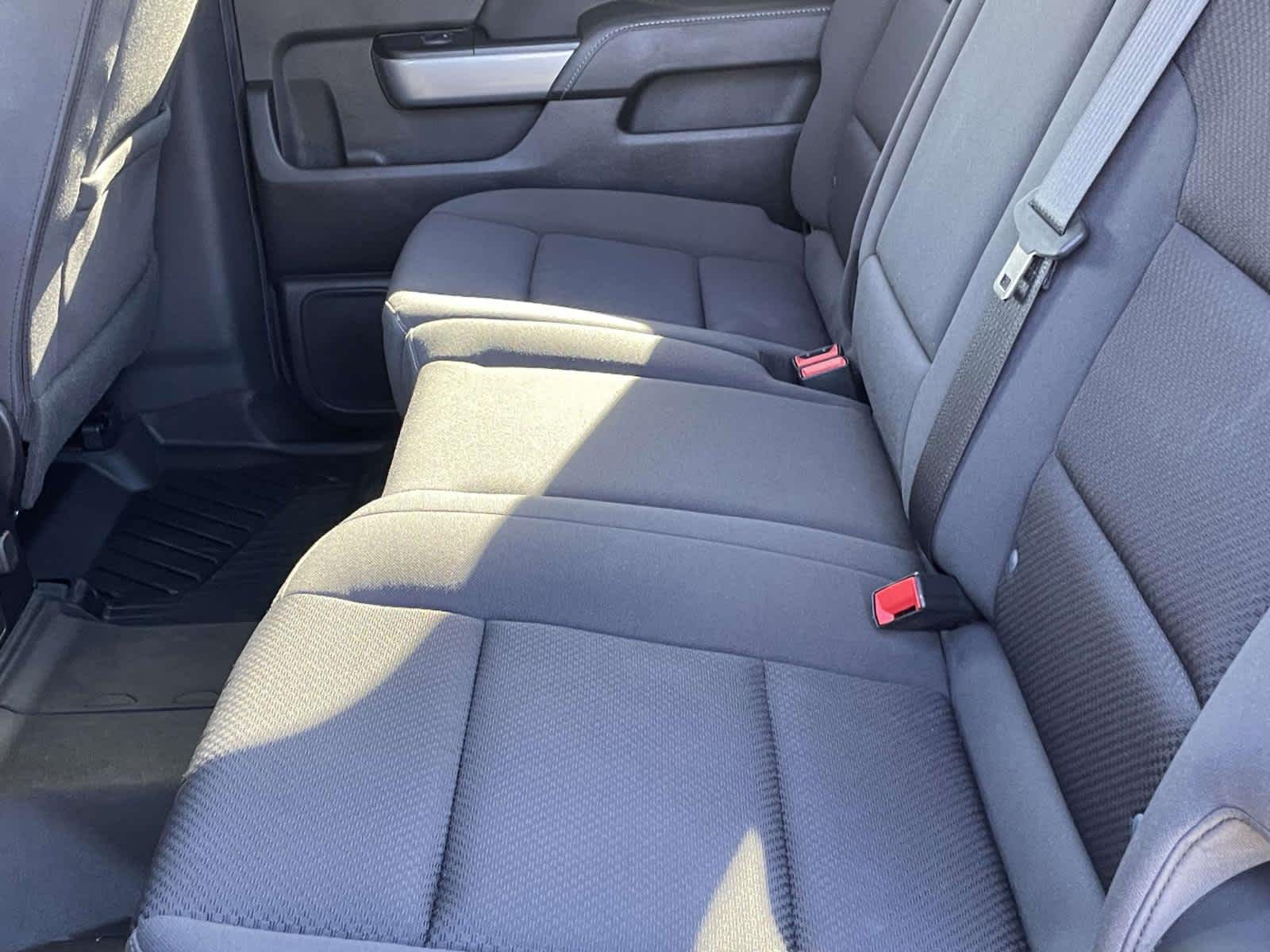 2018 Chevrolet Silverado 1500 photo 16 of 28