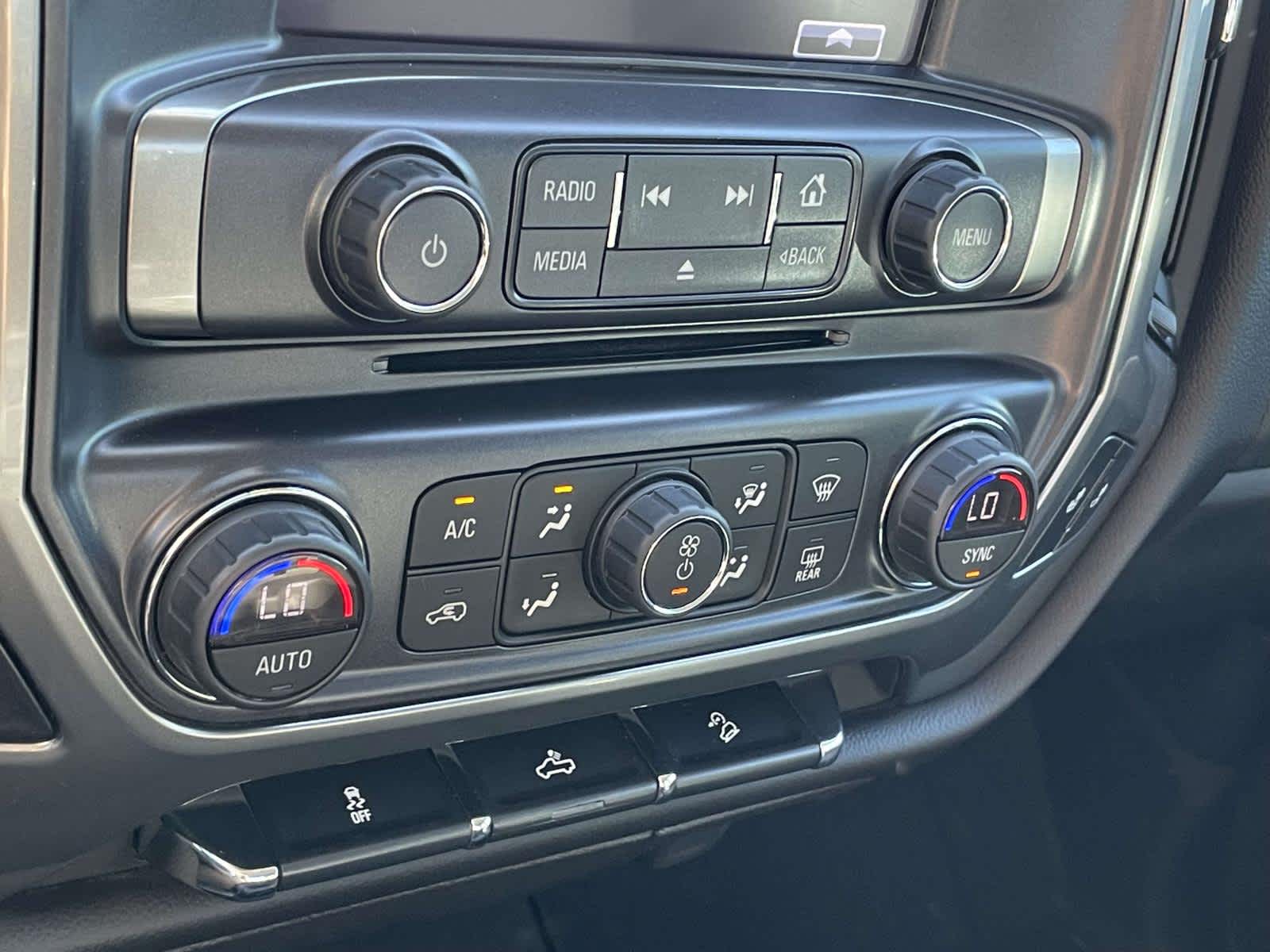 2018 Chevrolet Silverado 1500 photo 19 of 28