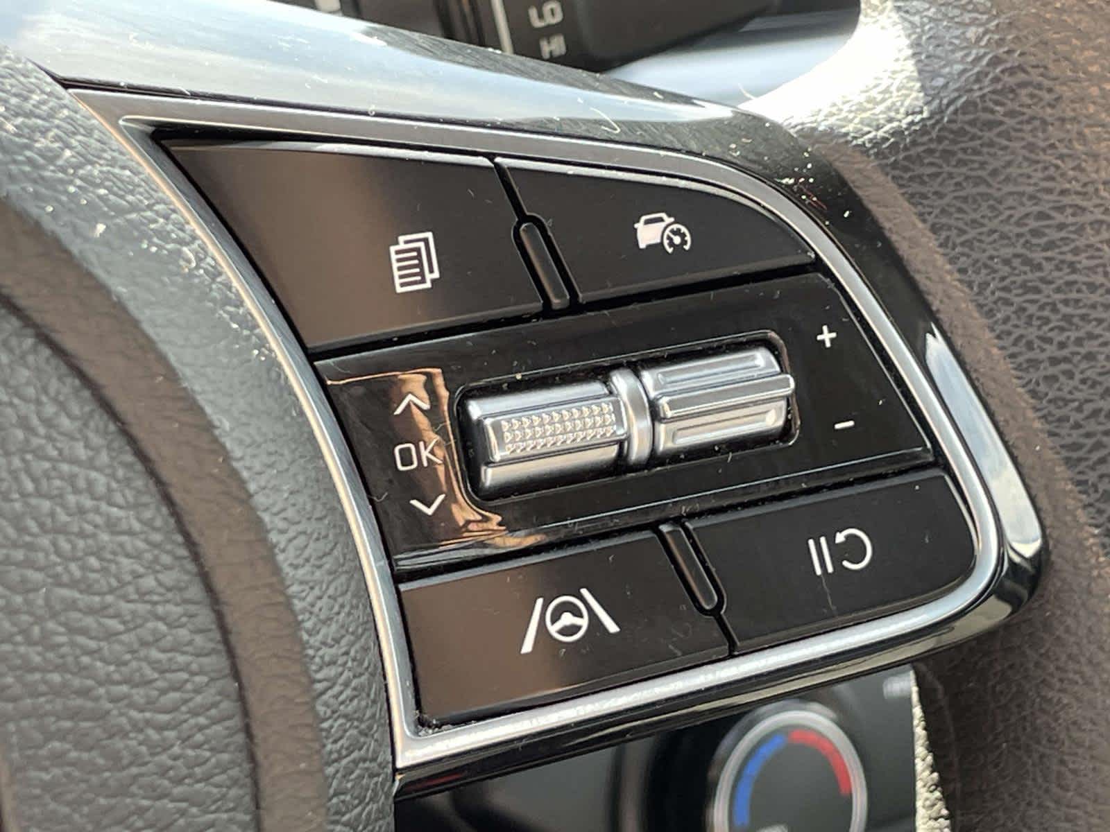 2023 Kia Forte photo 29 of 33
