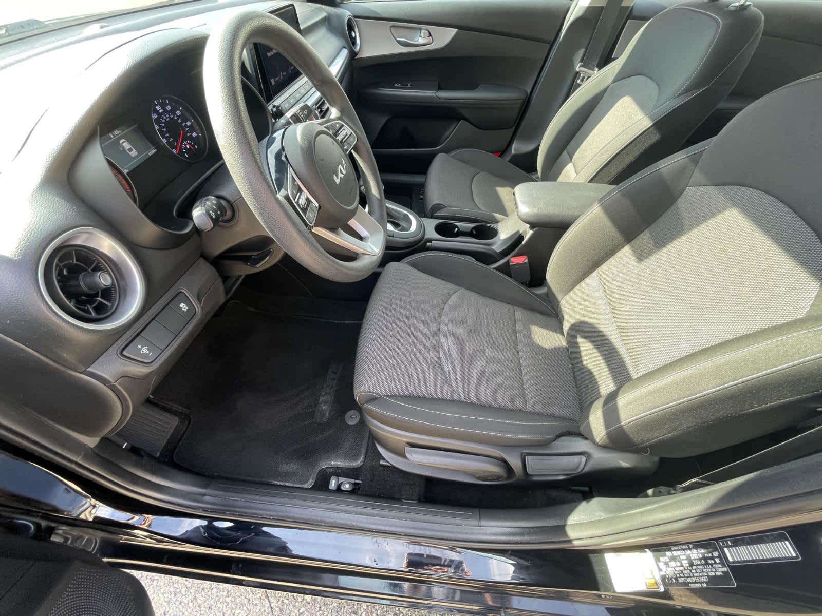 2023 Kia Forte photo 15 of 33