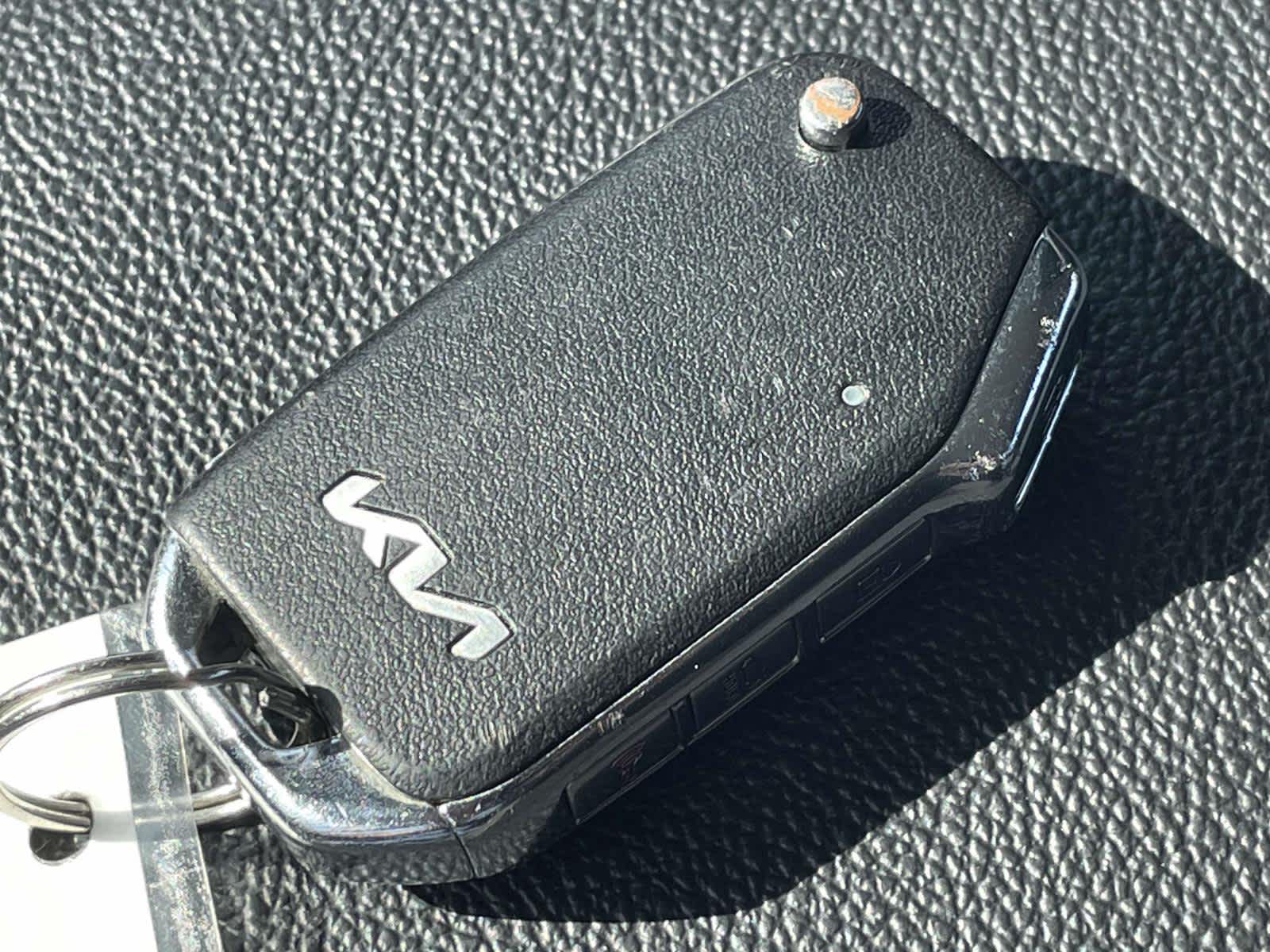 2023 Kia Forte photo 4 of 33