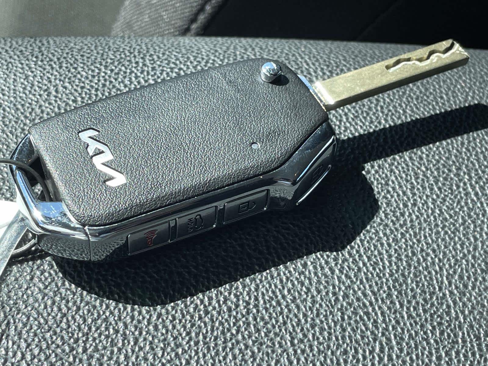 2024 Kia Forte photo 4 of 34