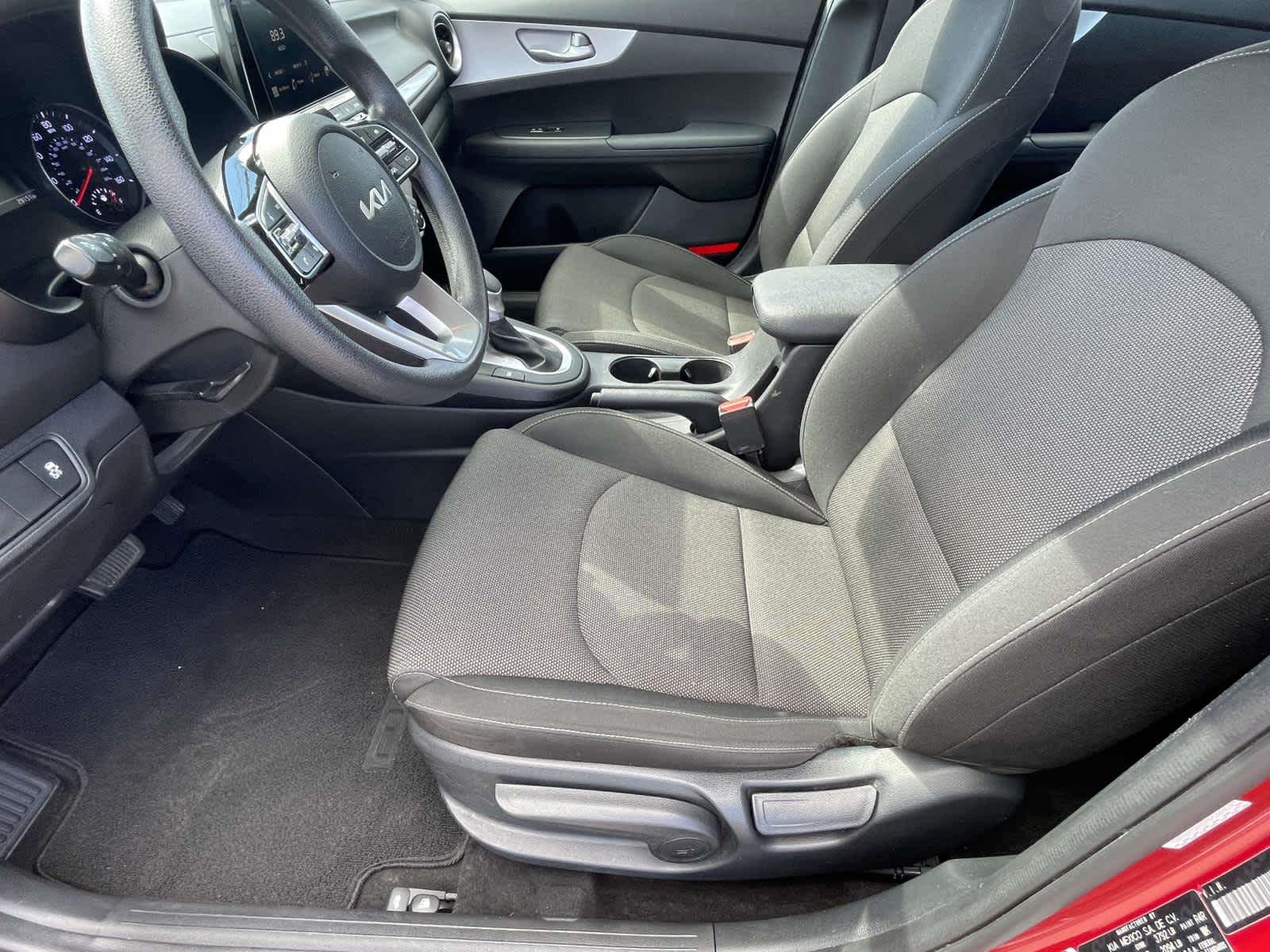 2024 Kia Forte photo 16 of 34