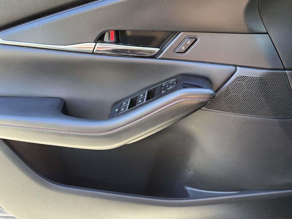 2024 Mazda CX-30 photo 26 of 33