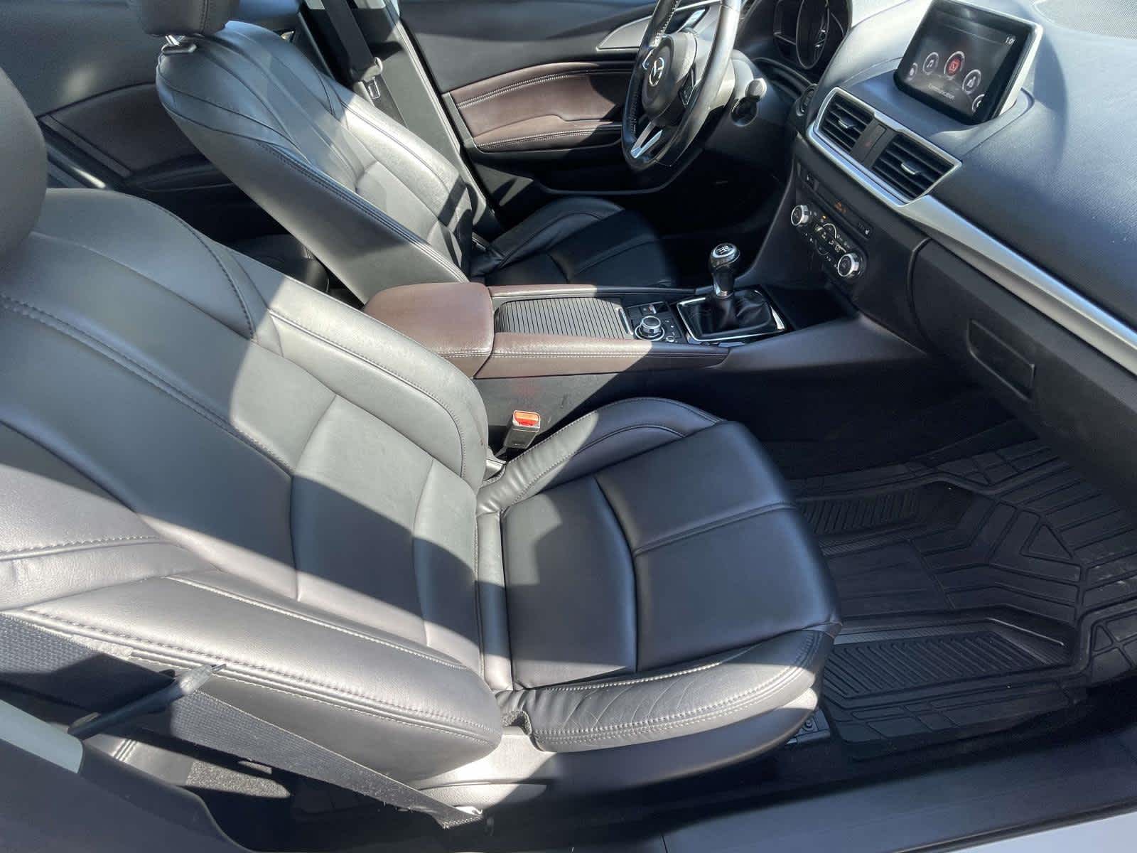 2018 Mazda Mazda3 4-Door photo 21 of 35