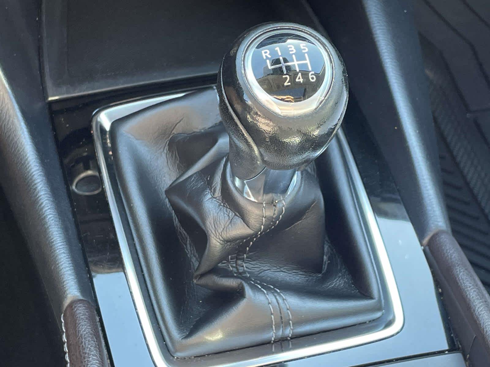 2018 Mazda Mazda3 4-Door photo 27 of 35