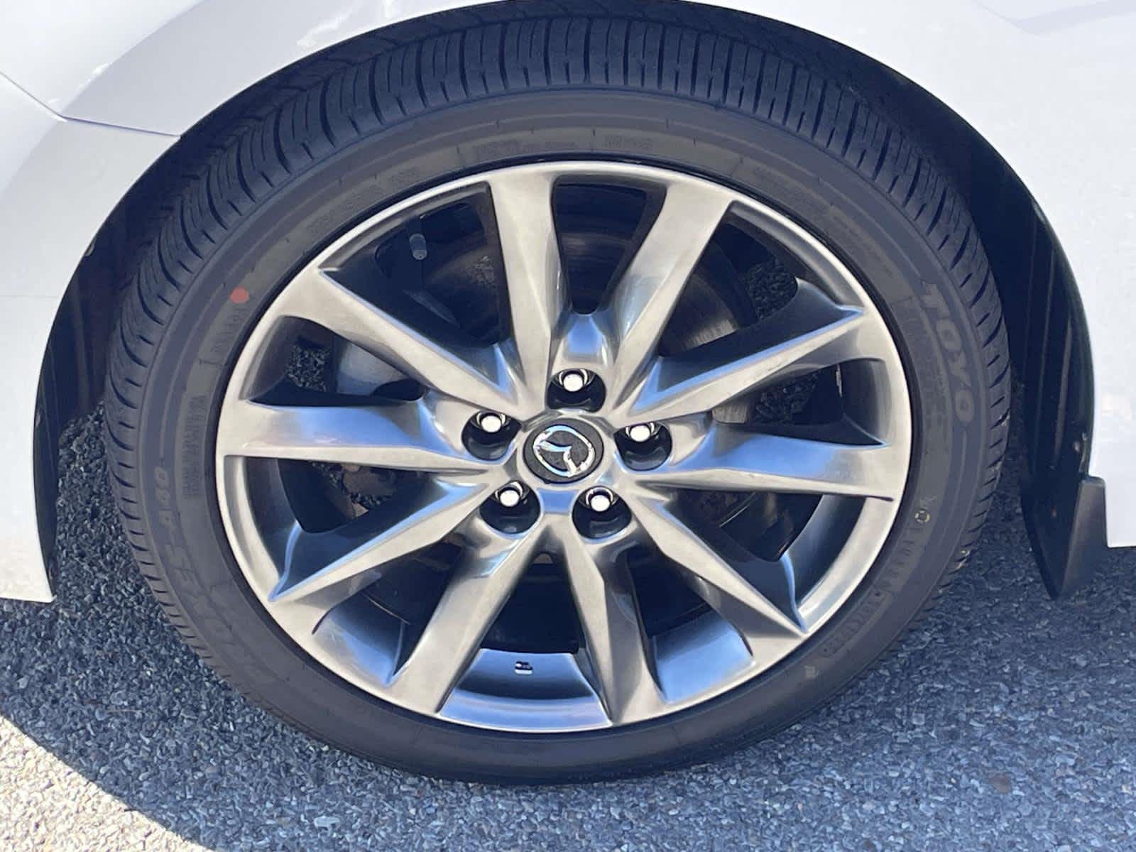 2018 Mazda Mazda3 4-Door photo 14 of 35