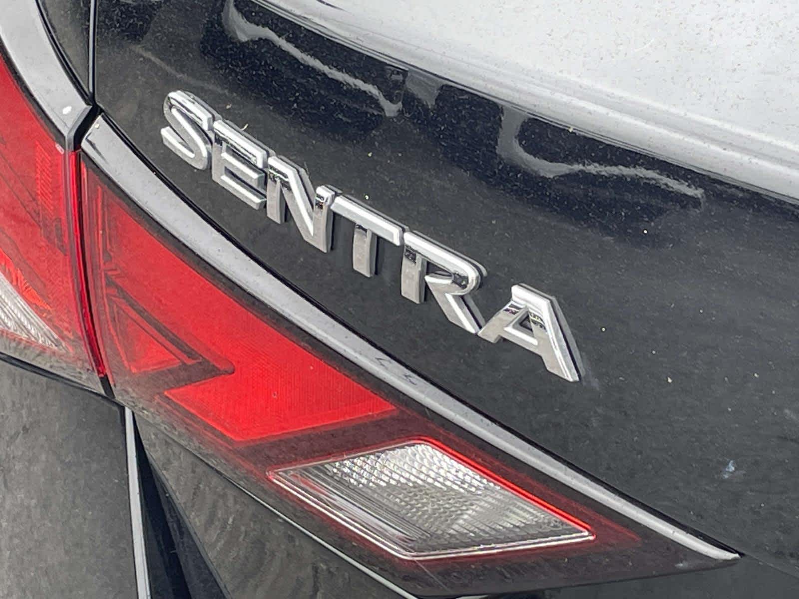 2020 Nissan Sentra photo 17 of 34