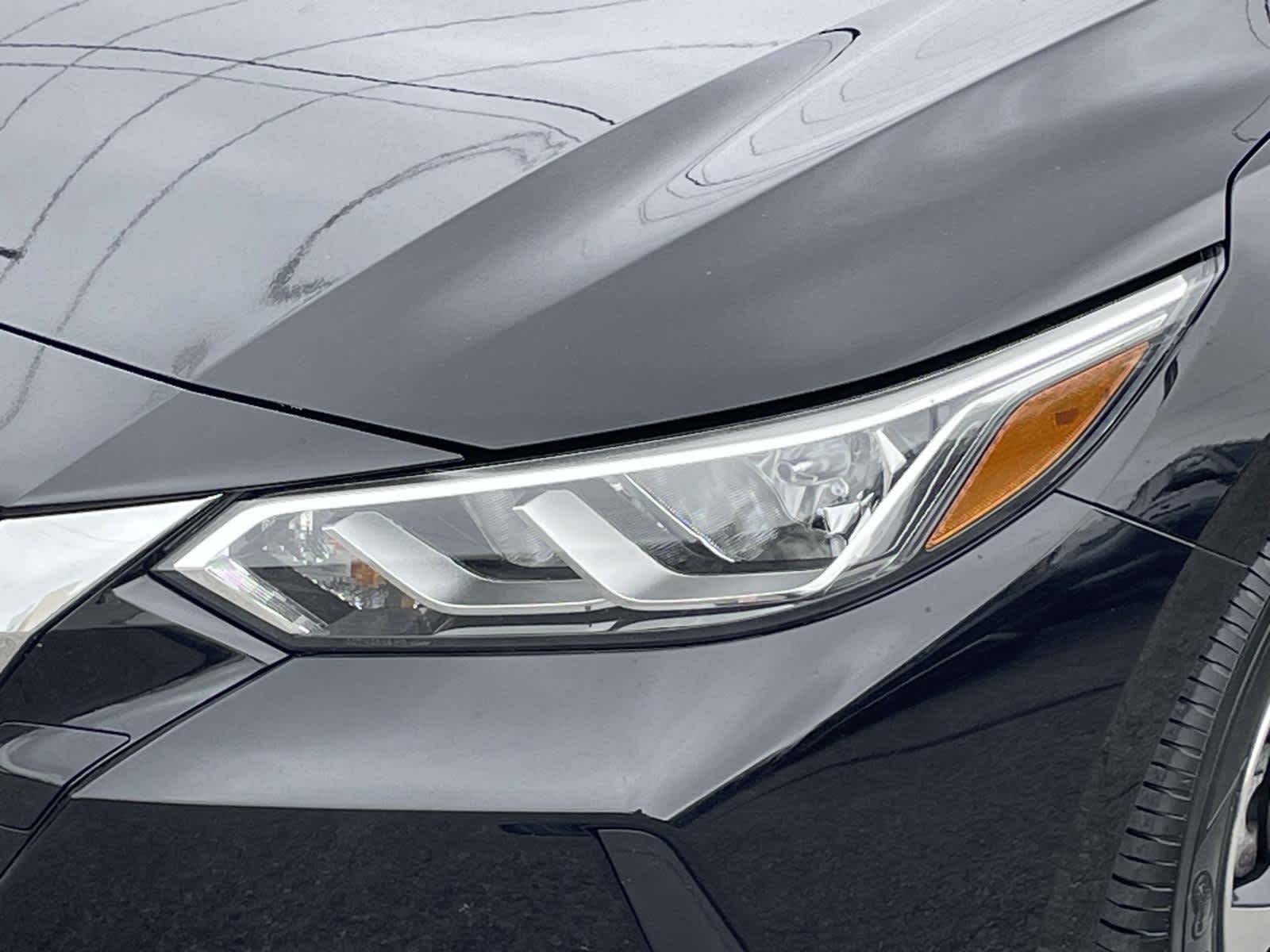 2020 Nissan Sentra photo 11 of 34