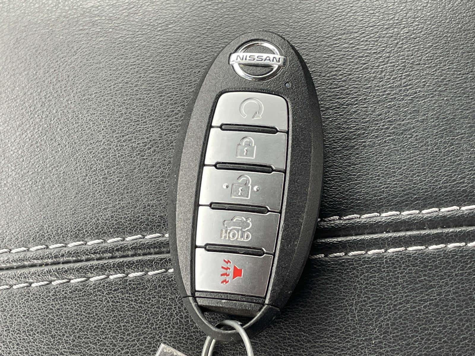 2020 Nissan Sentra photo 4 of 34