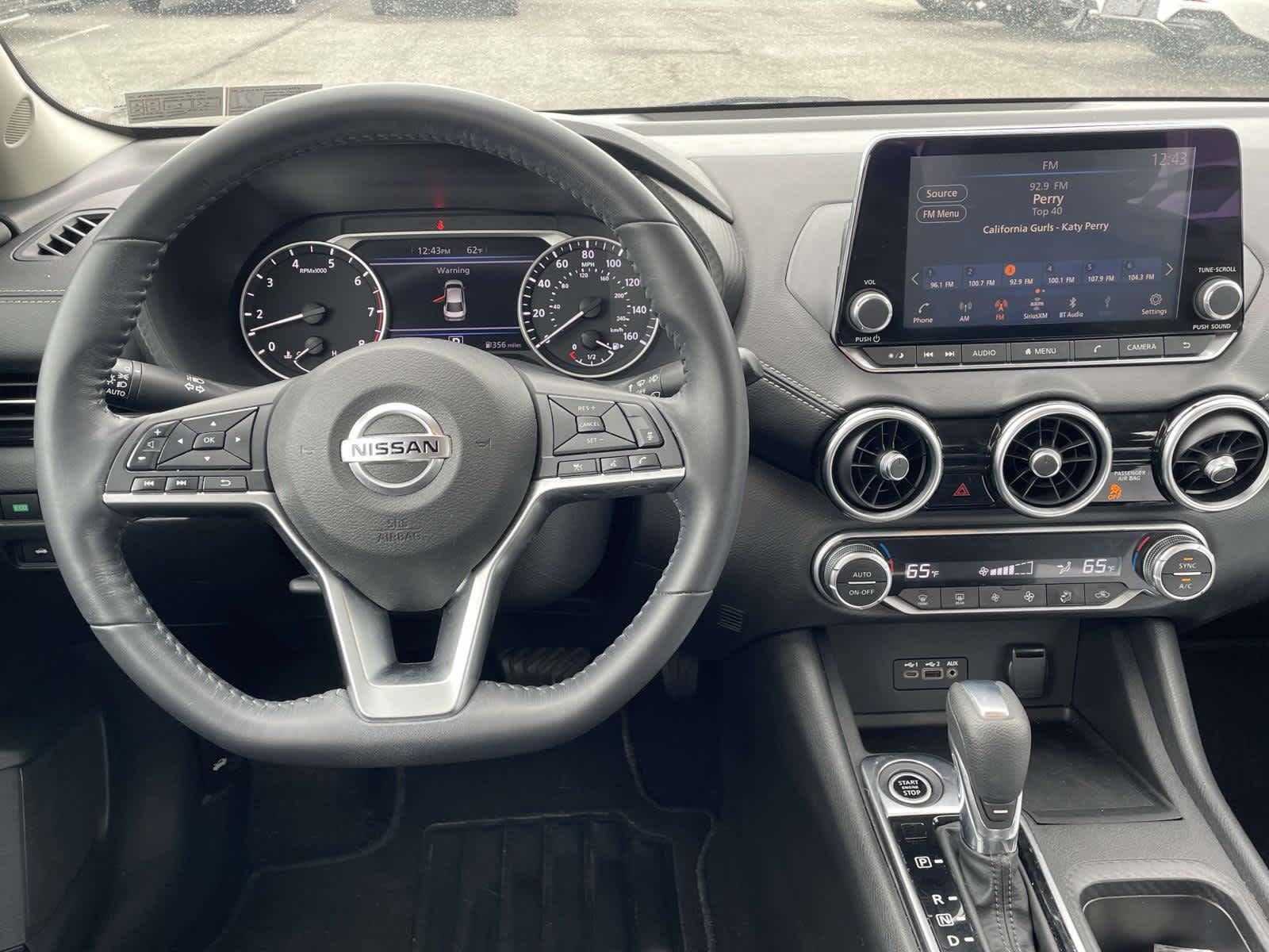 2020 Nissan Sentra photo 2 of 34