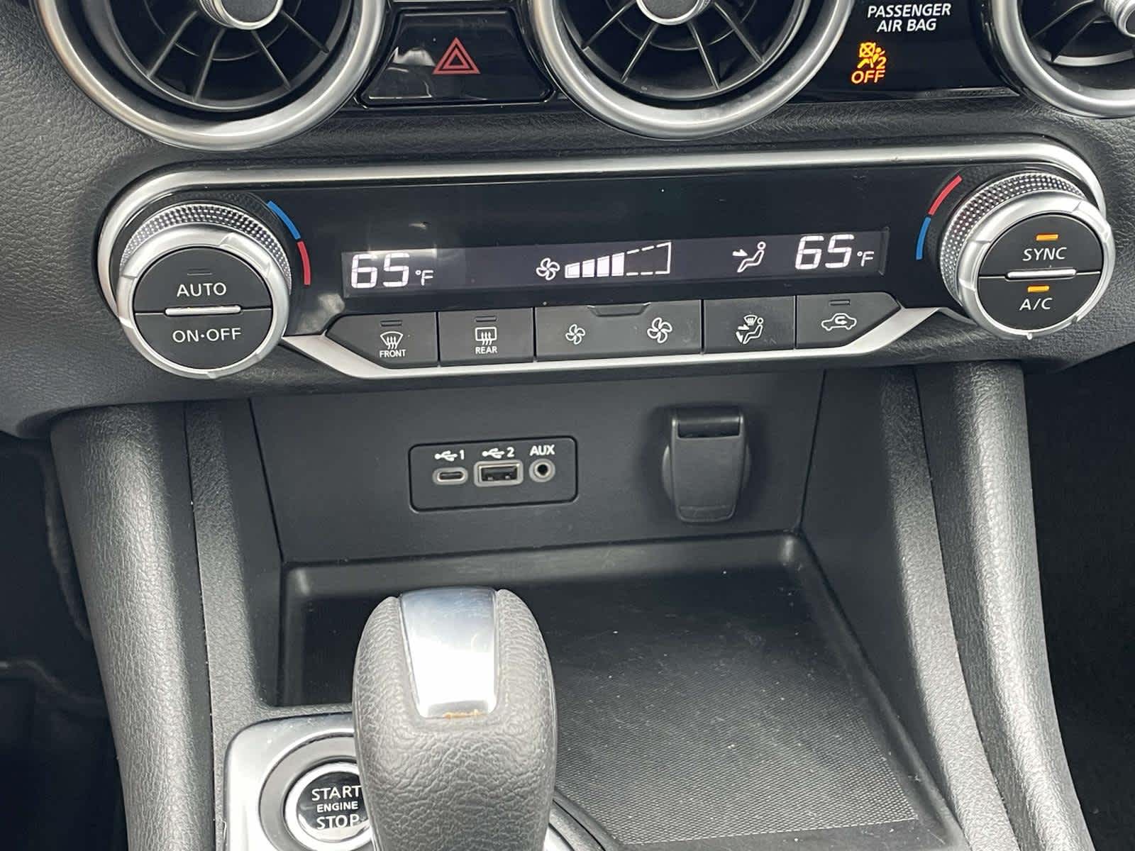 2020 Nissan Sentra photo 25 of 34