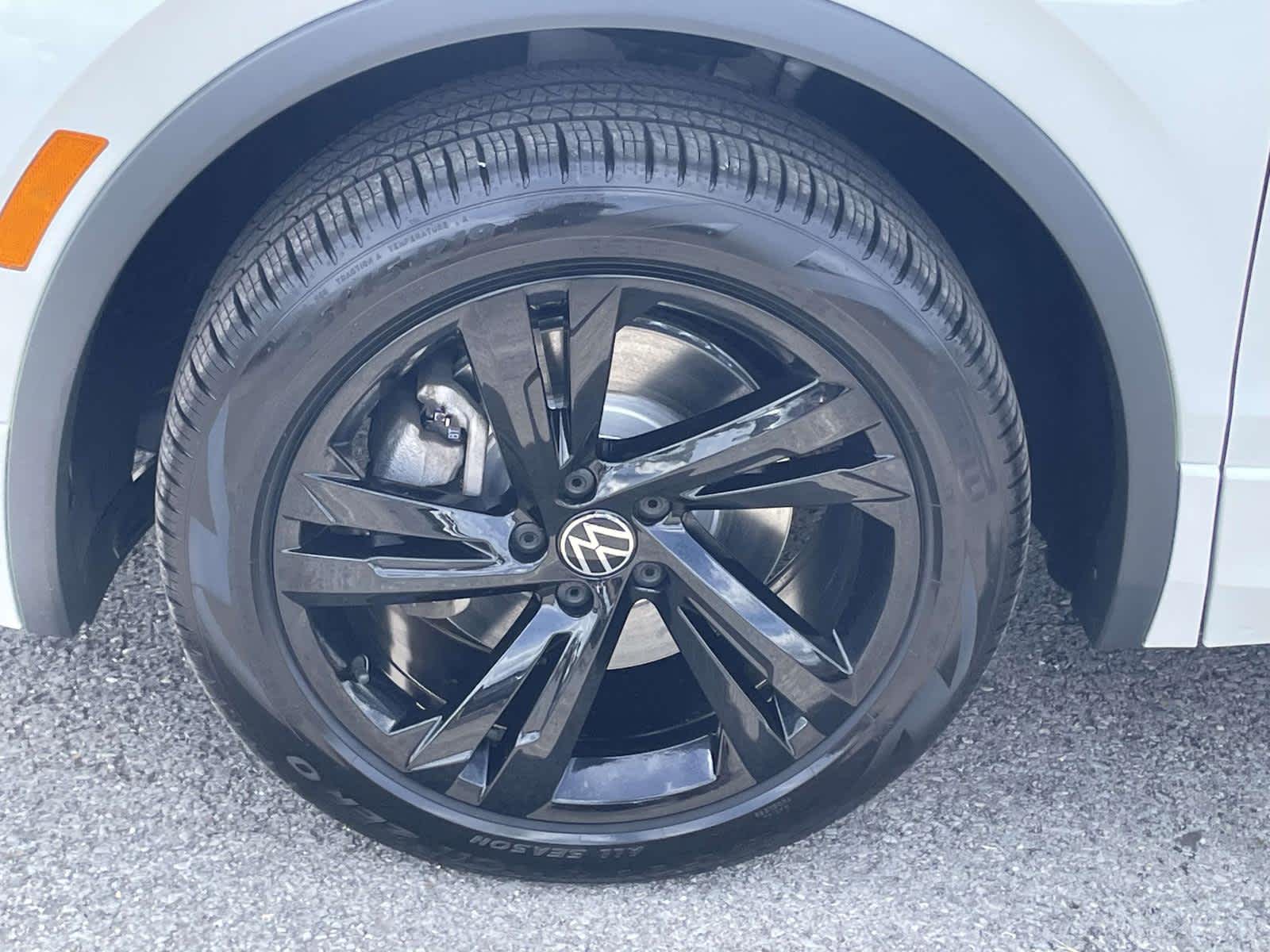 2024 Volkswagen Tiguan SE R-Line Black - 9