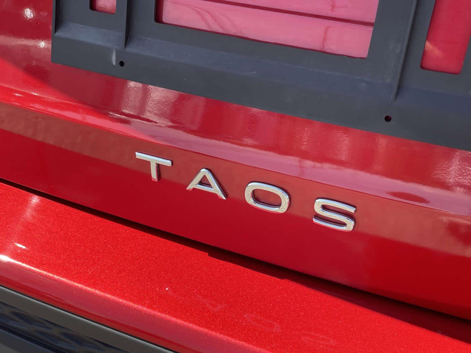 2023 Volkswagen Taos SE Kings Red Metallic at Nick Chevrolet