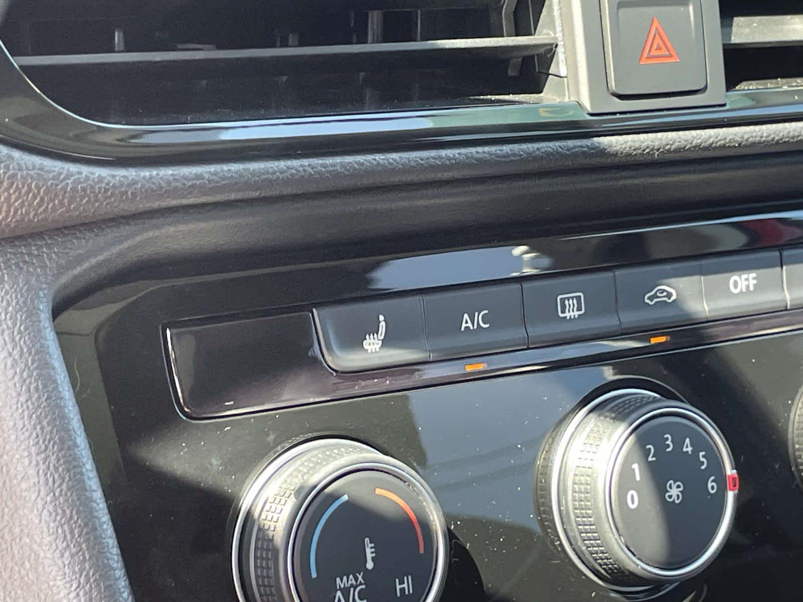 2023 Volkswagen Taos SE Kings Red Metallic at Nick Chevrolet