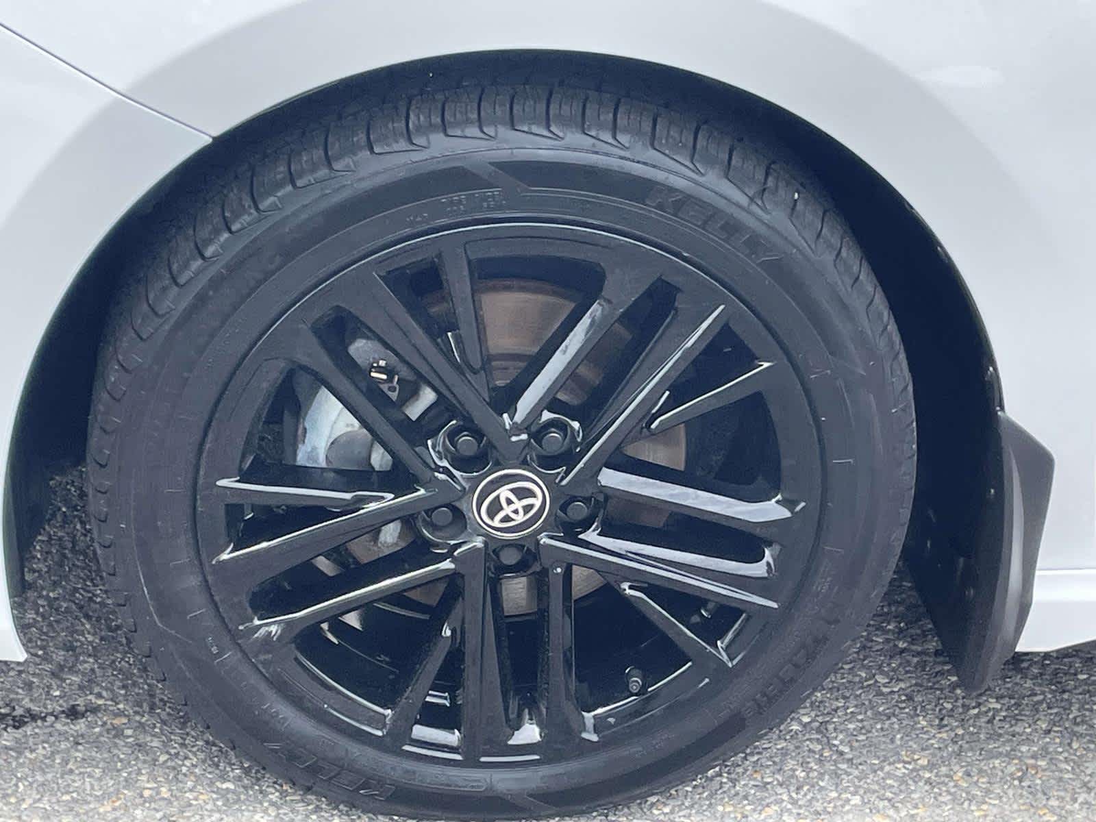 2025 Toyota Camry SE - 9